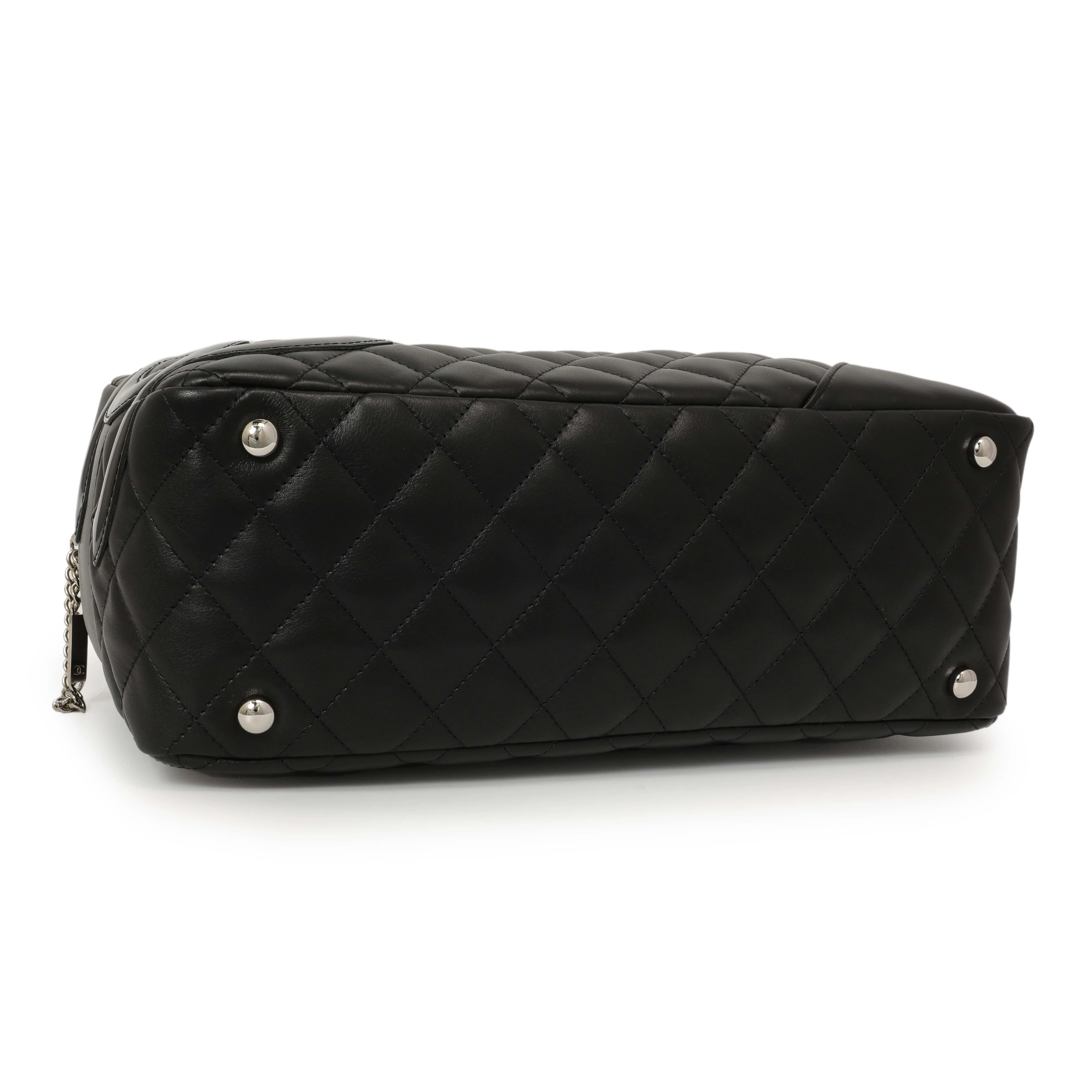 Chanel Black Quilted Calfskin Large Cambon Bowler - Image 3