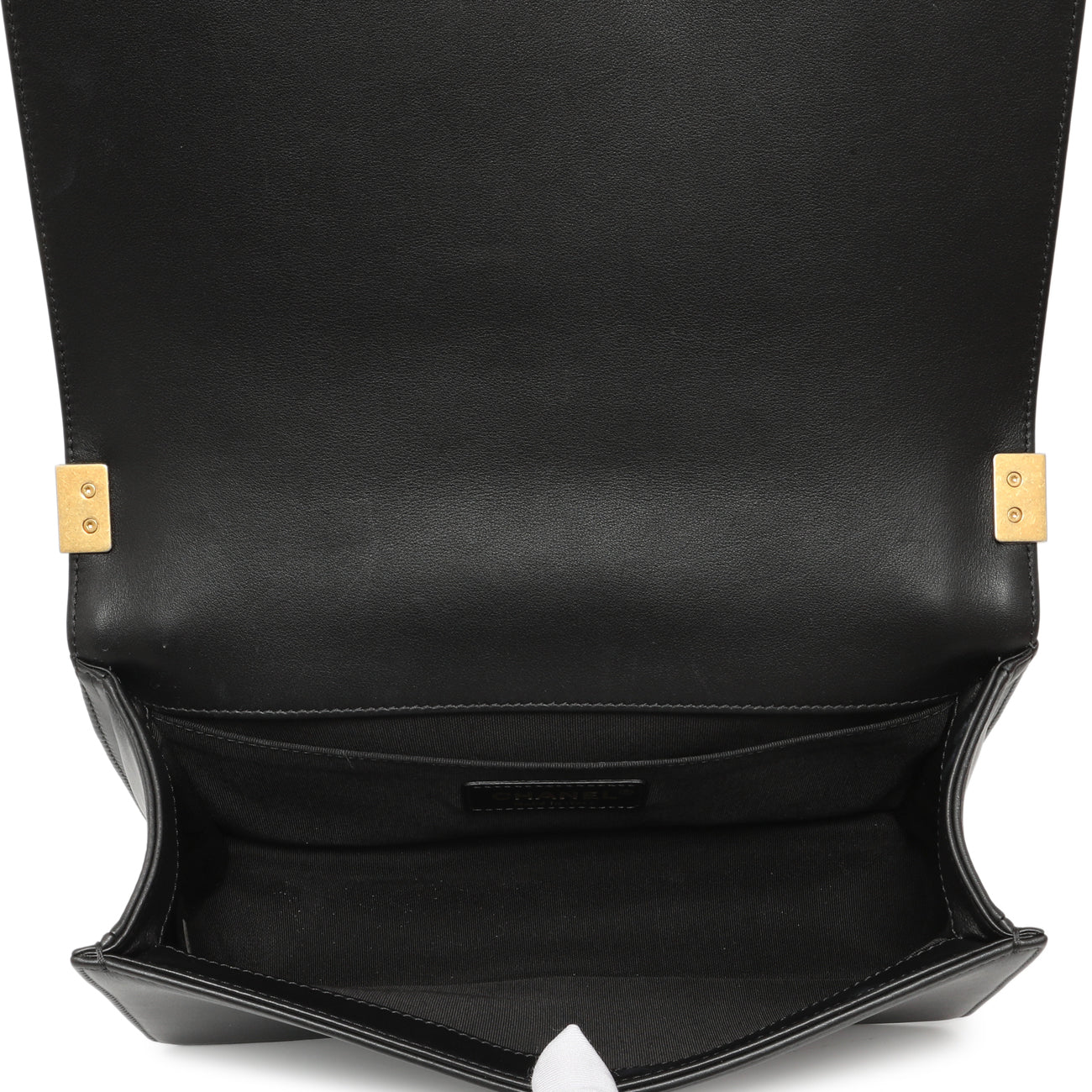 Chanel Black Quilted Calfskin Medium Boy Bag - Image 9