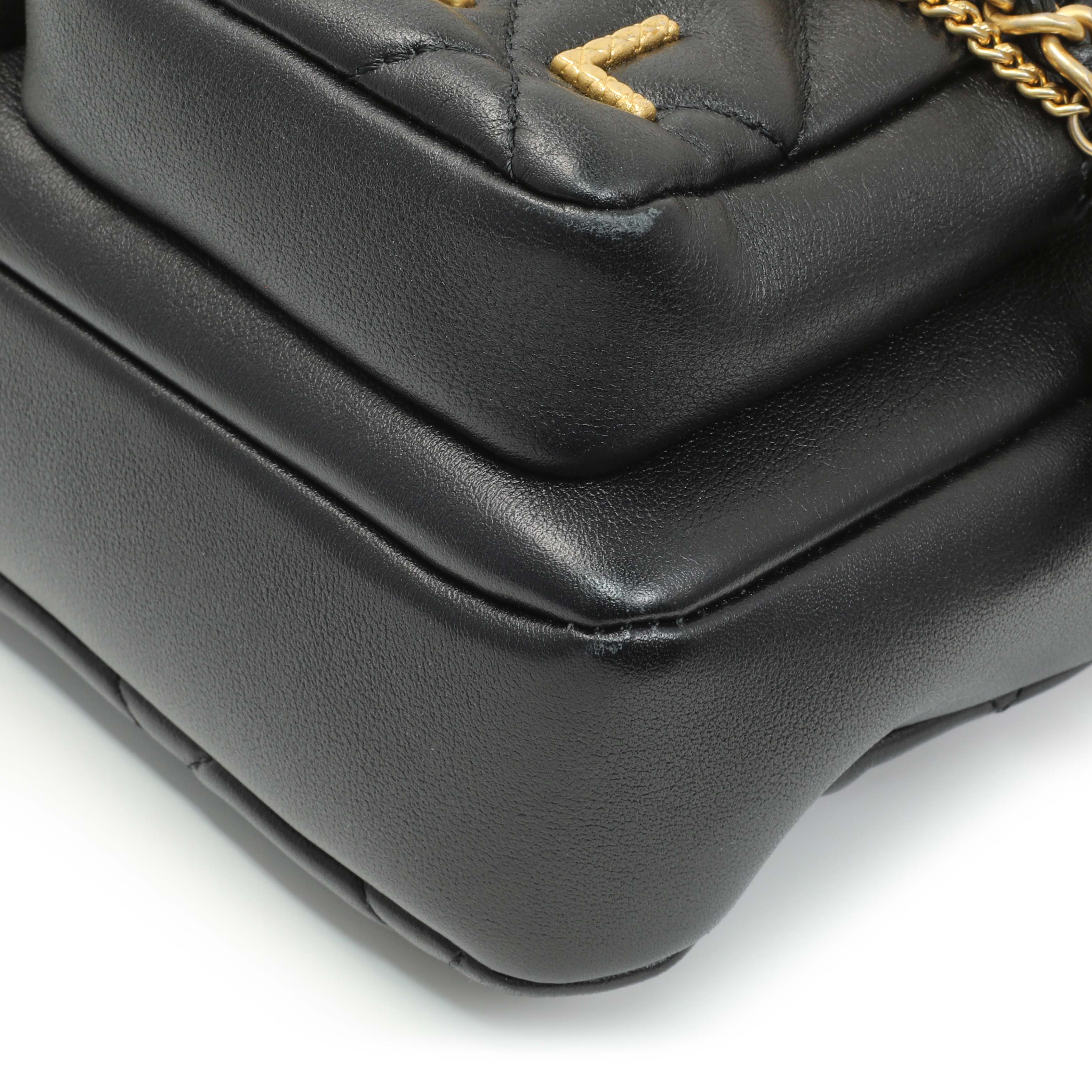 Chanel Black Quilted Calfskin Small Camera Case - Image 6