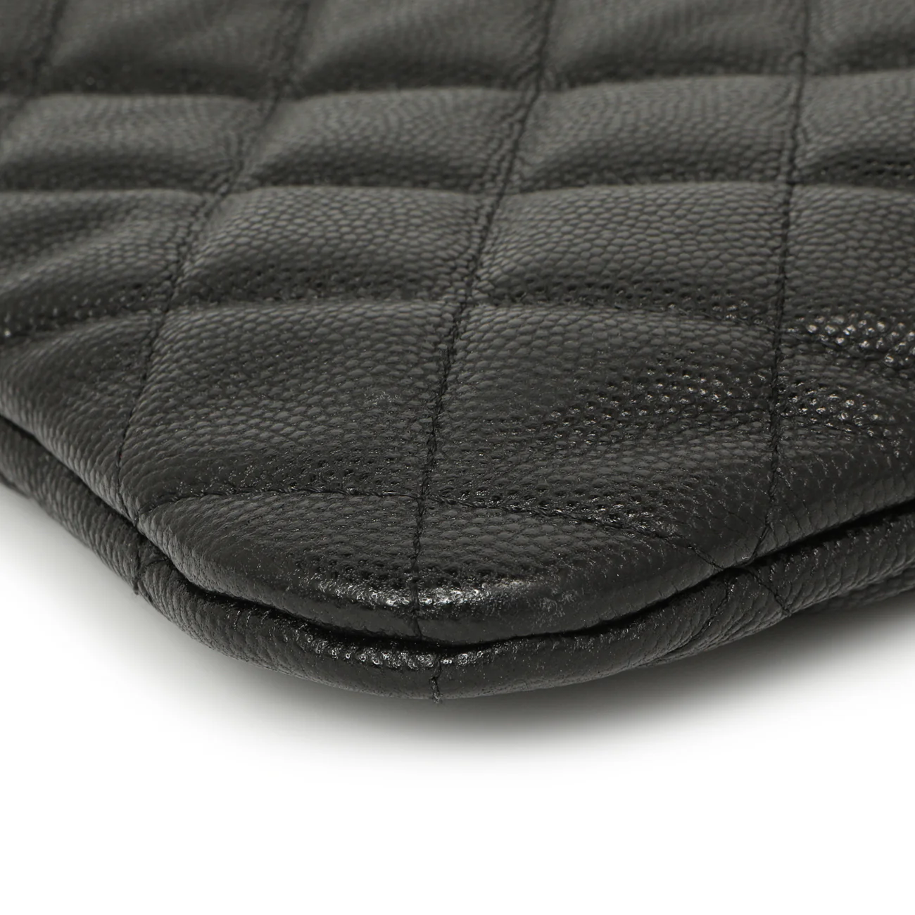 Chanel Black Quilted Caviar Large Cosmetic Case - Image 7