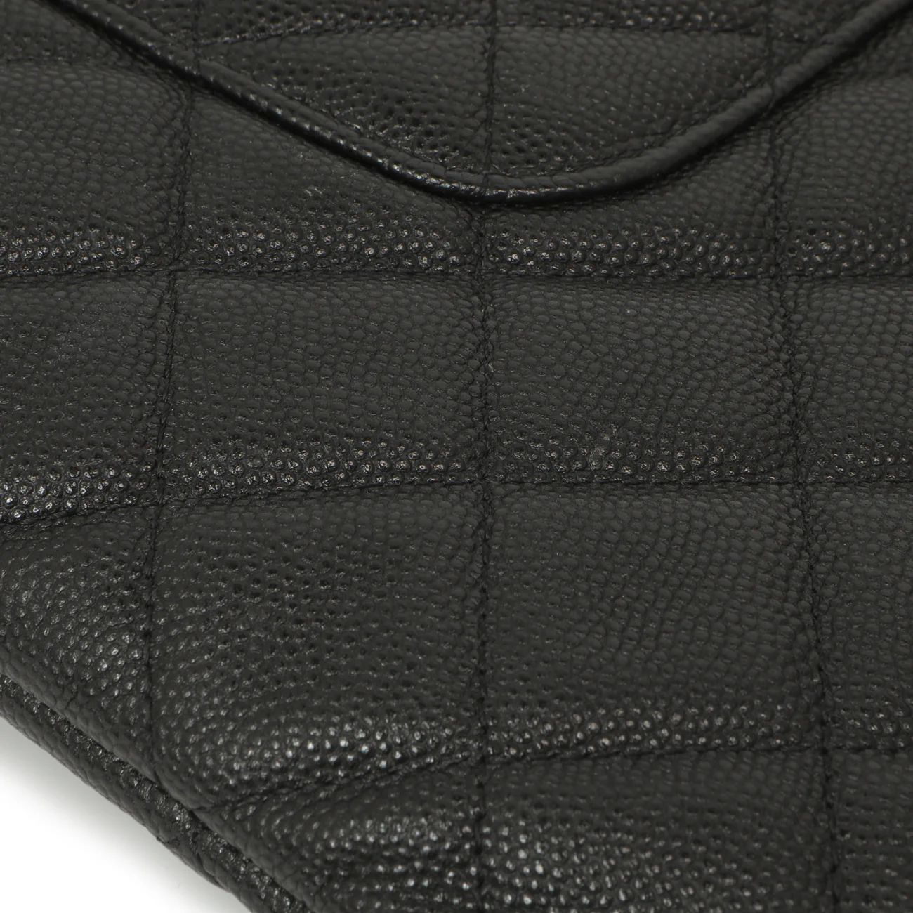 Chanel Black Quilted Caviar Large Cosmetic Case - Image 9