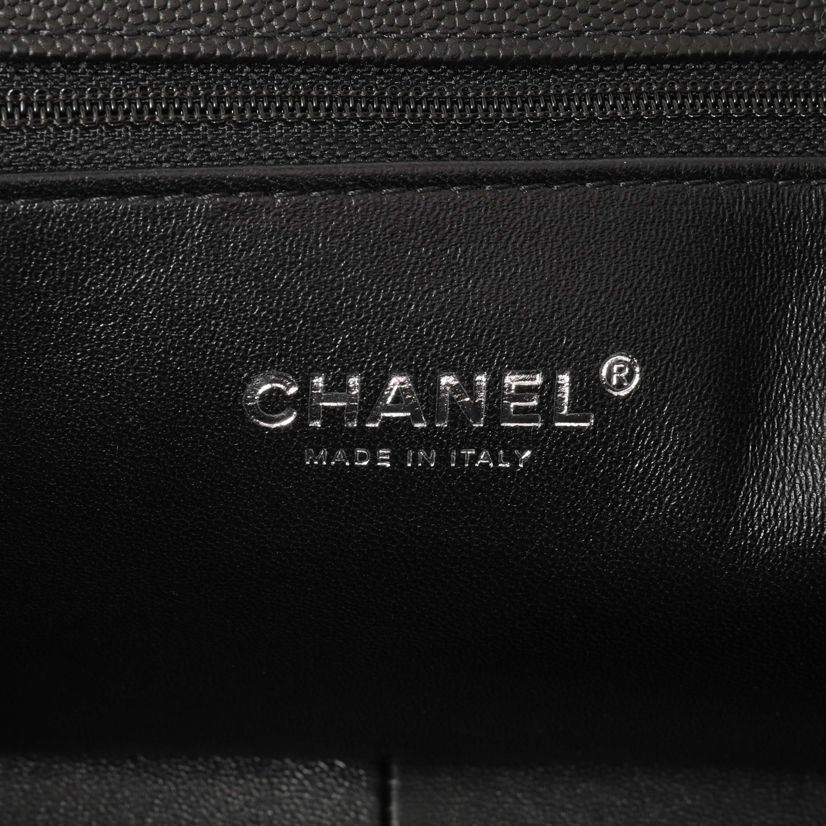 Chanel Black Quilted Caviar New Medium Boy Bag - Image 6