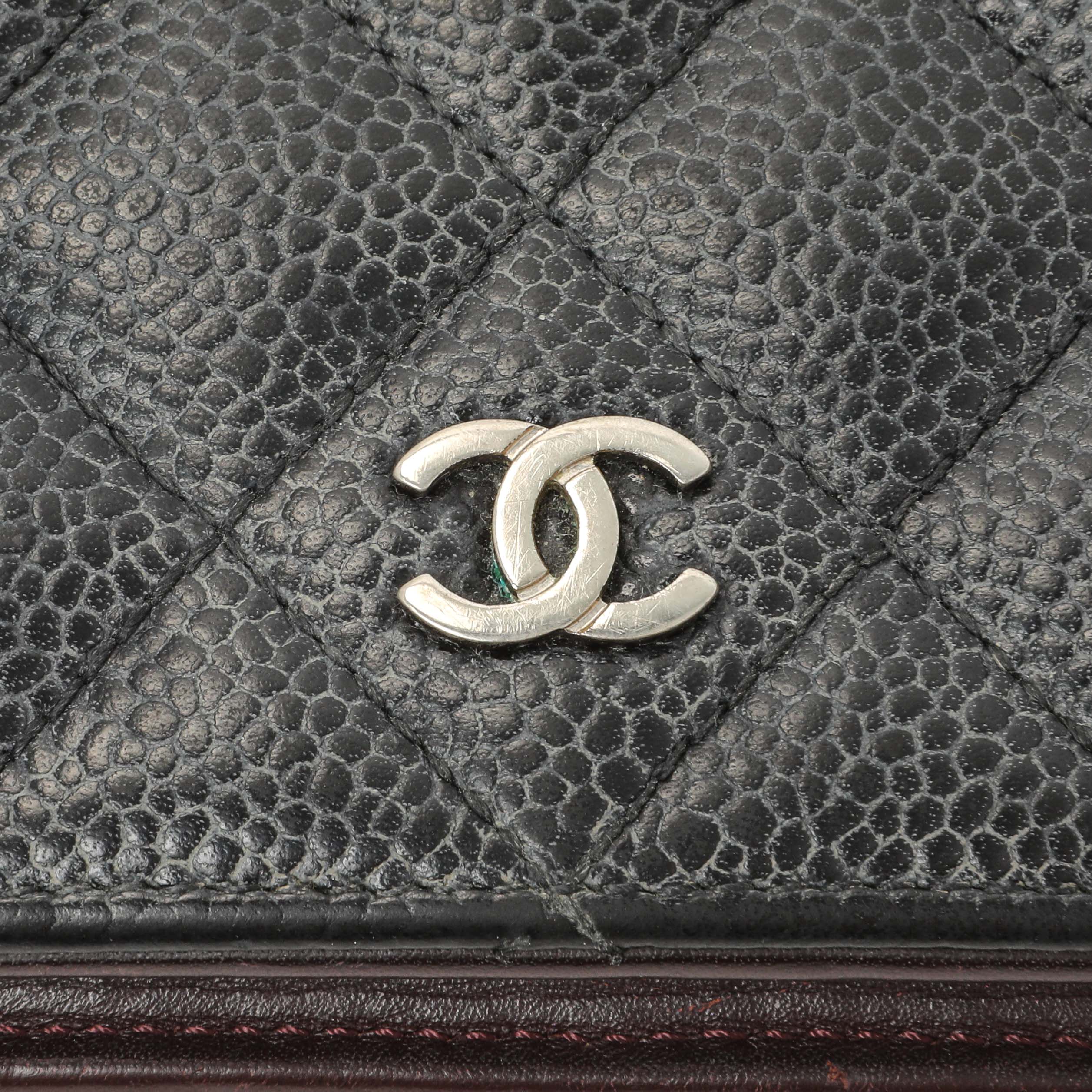 Chanel Black Quilted Caviar Yen Wallet - Image 17