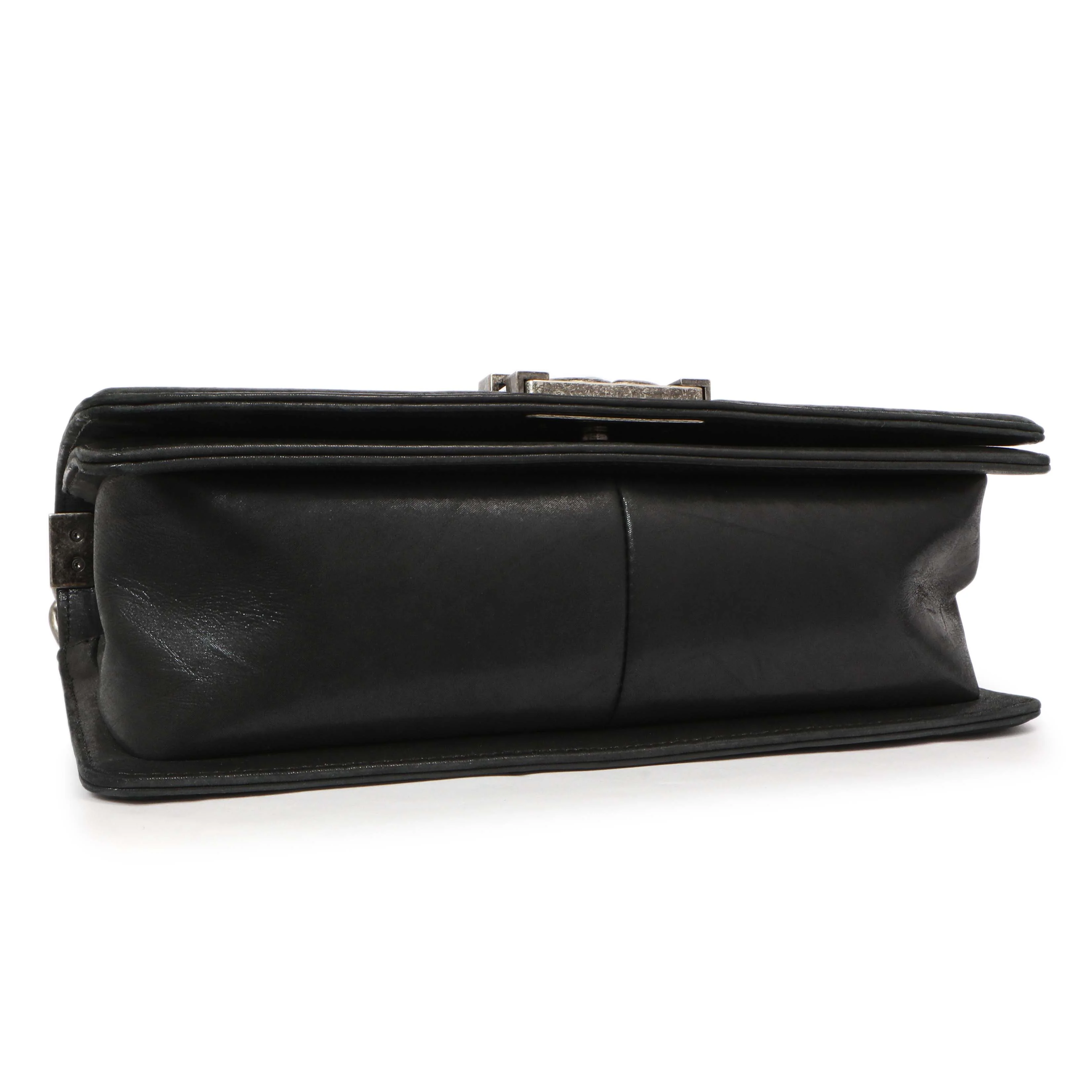Chanel Black Quilted Iridescent Calfskin Embellished Double Stitch Medium Boy Bag - Image 3