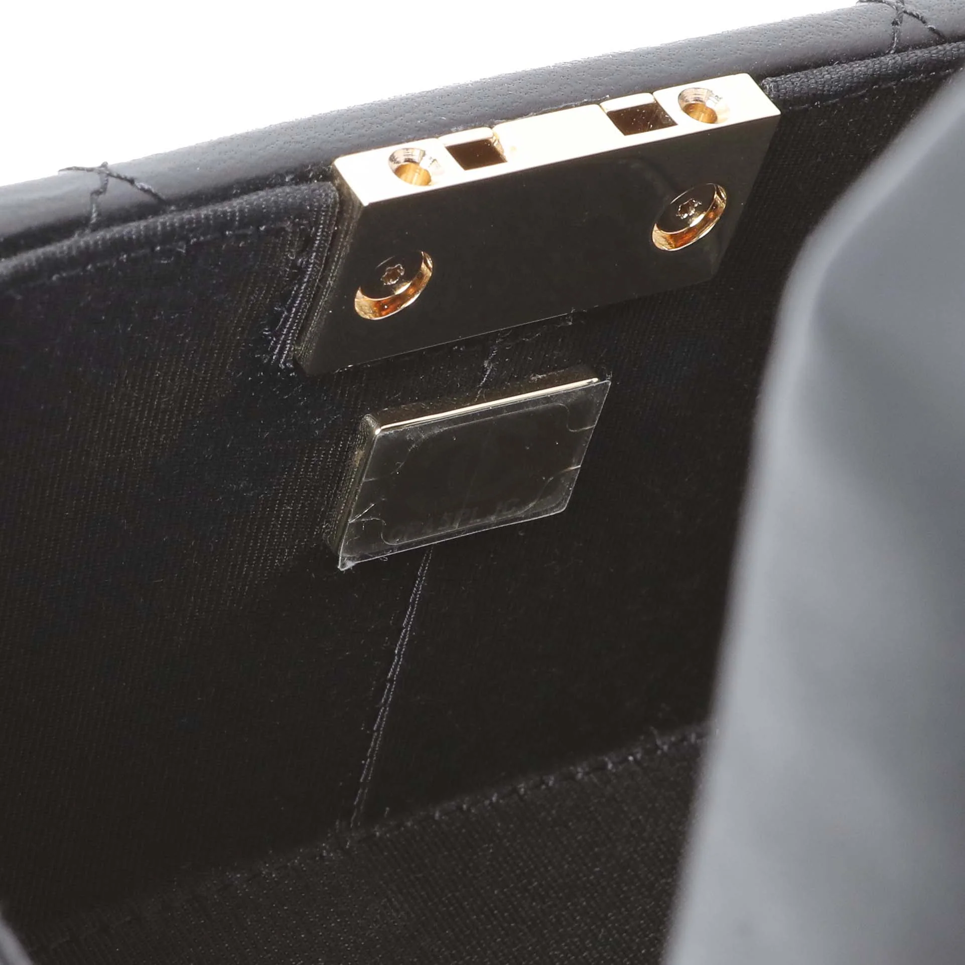 Chanel Black Quilted Lambskin Hexagon Vanity Case - Image 7