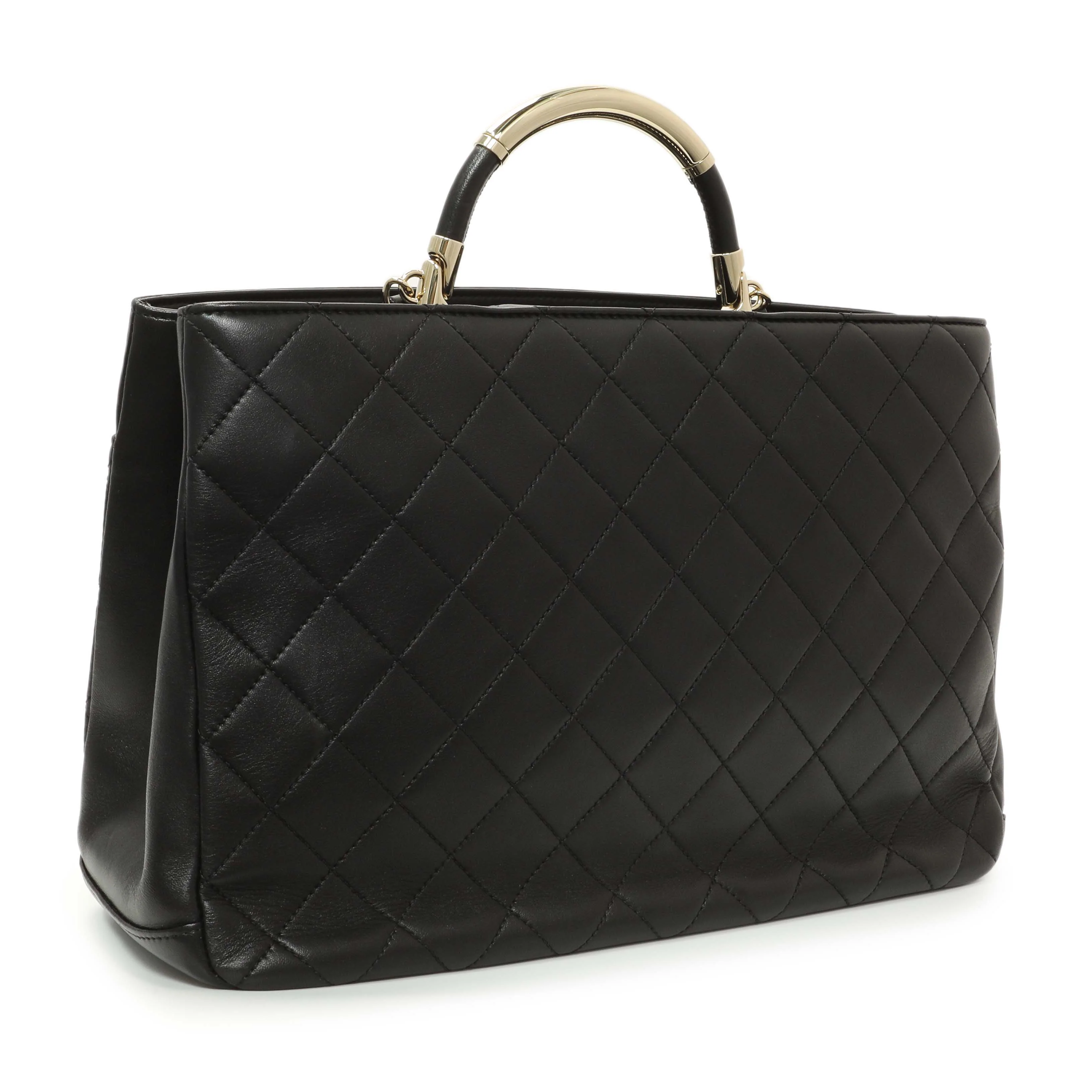 Chanel Black Quilted Lambskin Large Carry Chic Shopping Tote - Image 2