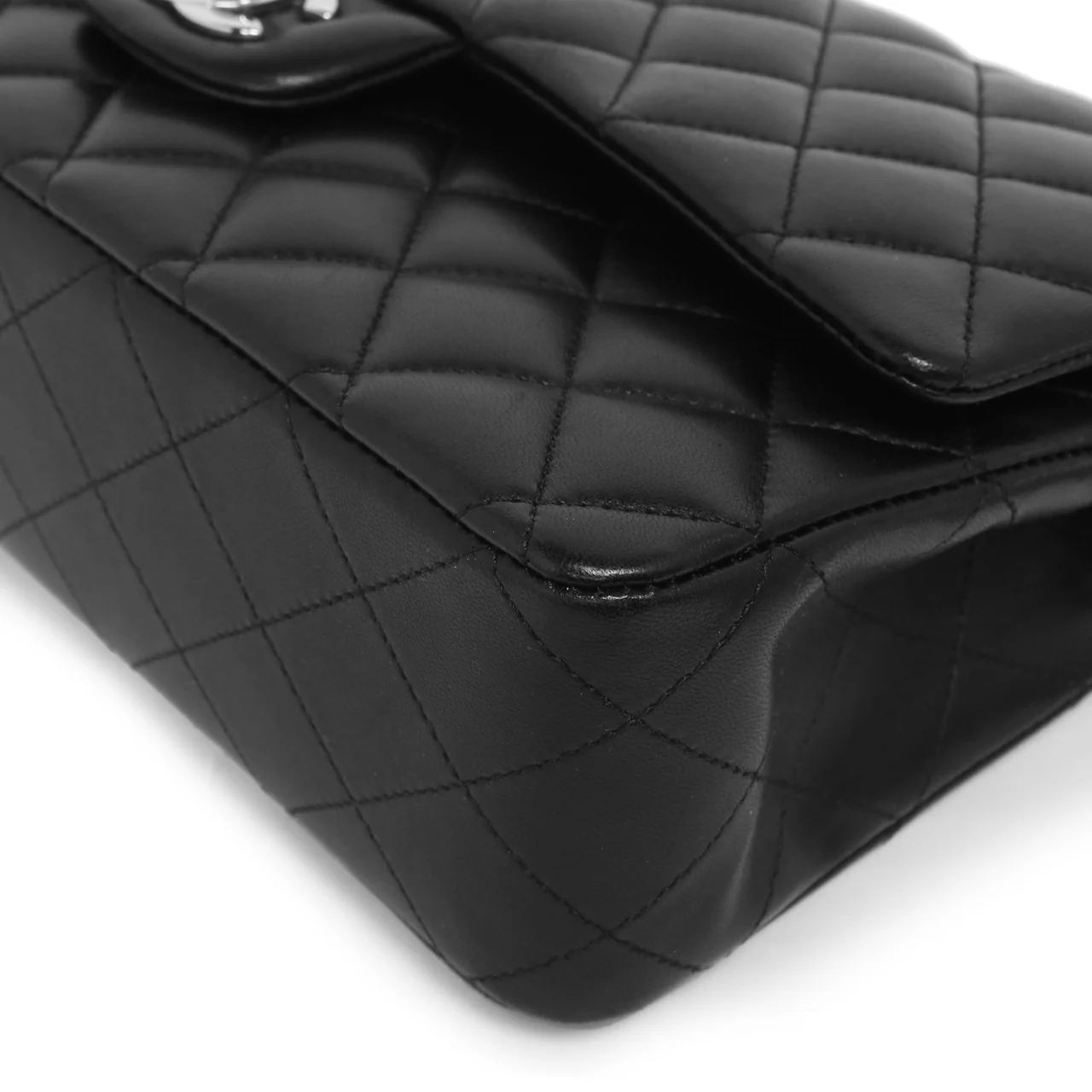 Chanel Black Quilted Lambskin Medium Classic Double Flap - Image 3