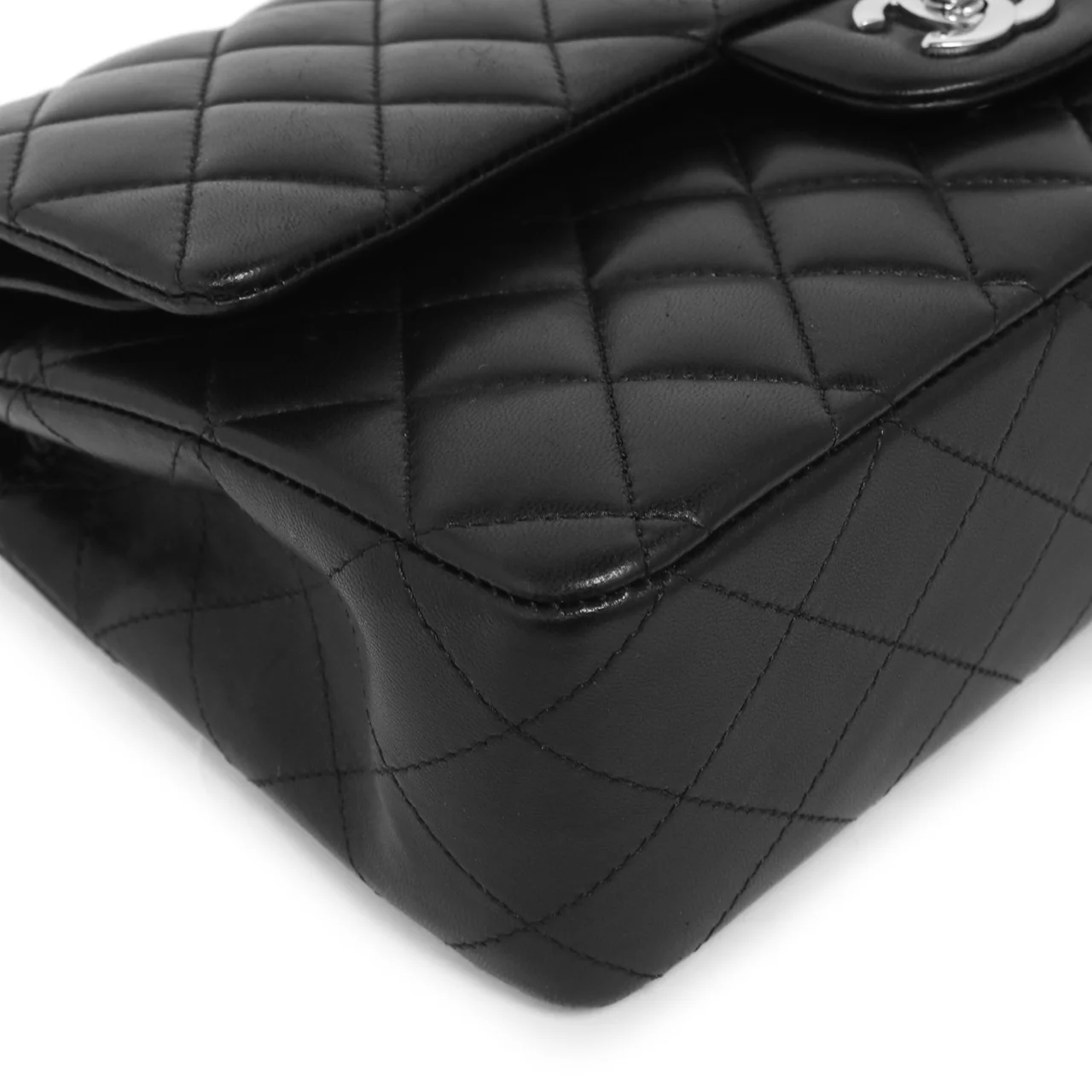 Chanel Black Quilted Lambskin Medium Classic Double Flap - Image 6