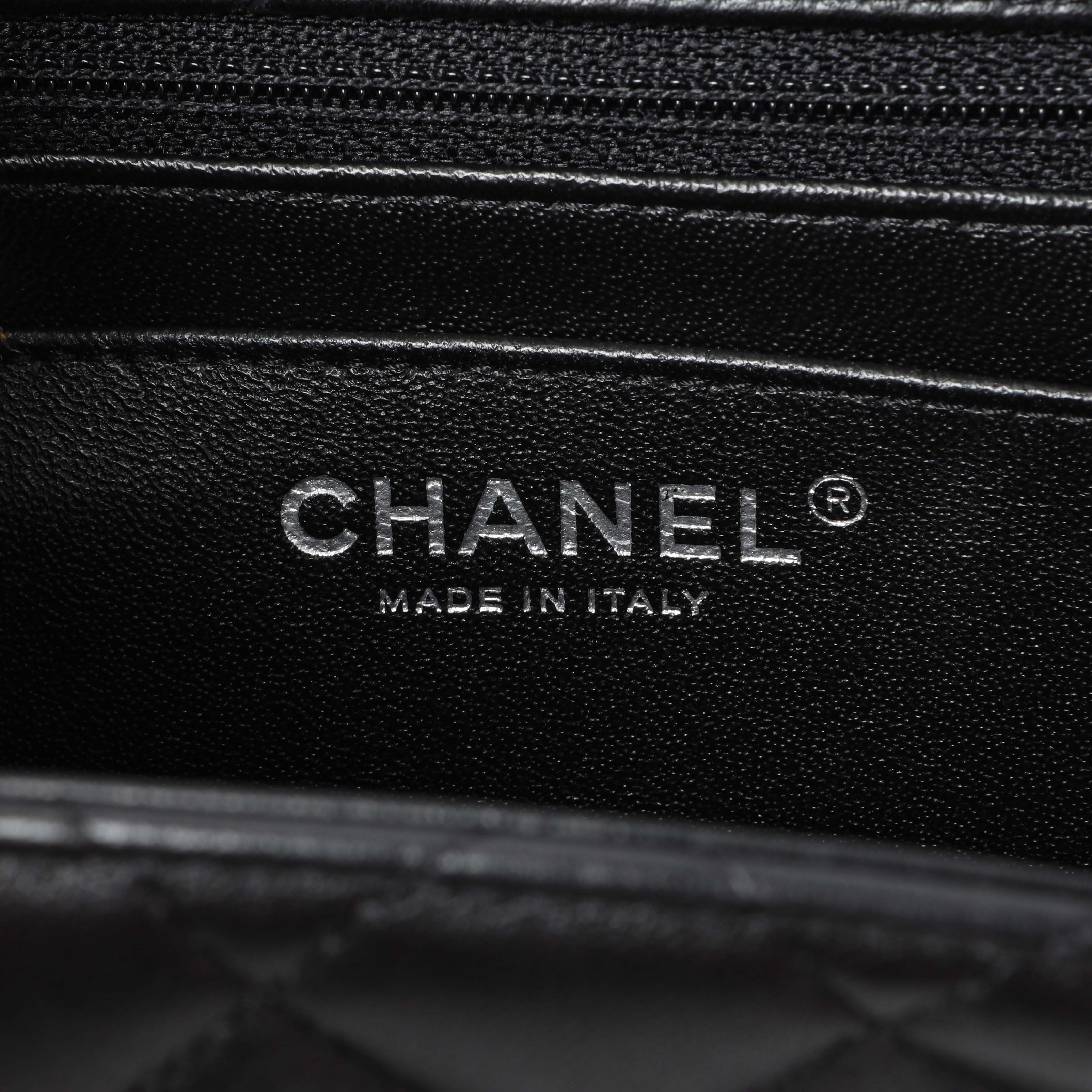 Chanel Black Quilted Lambskin Mini Square Flap - Image 5