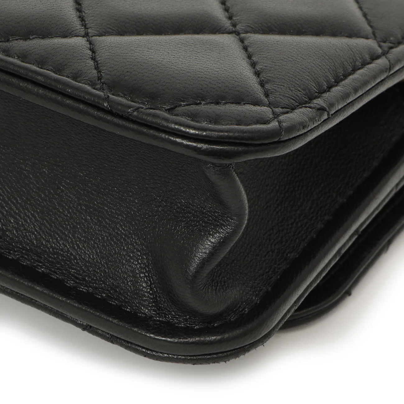 Chanel Black Quilted Lambskin Pearl Crush Clutch with Chain - Image 8