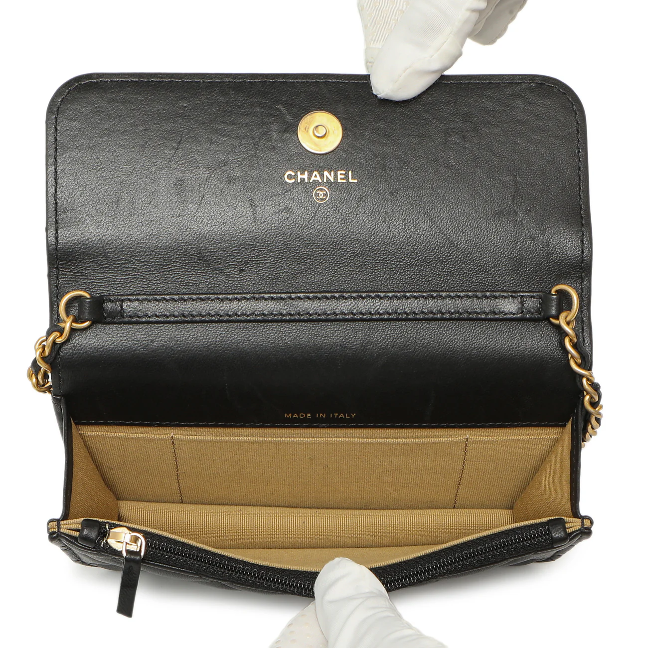 Chanel Black Quilted Lambskin Pearl Crush Clutch with Chain - Image 9