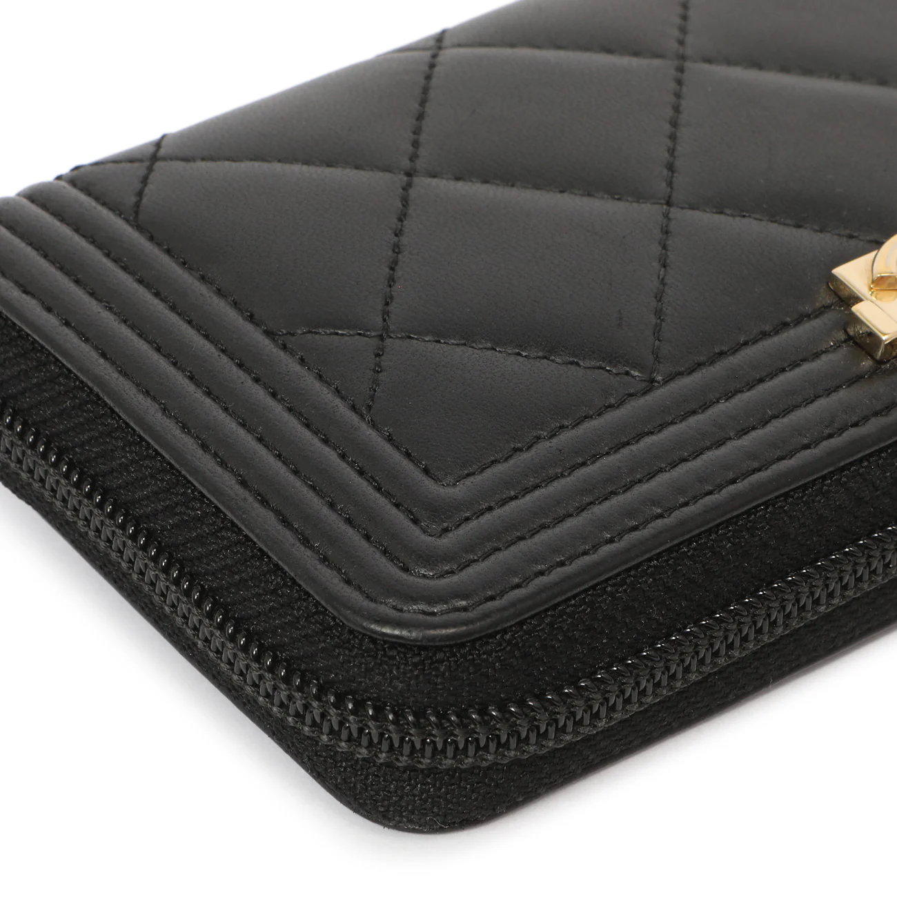 Chanel Black Quilted Lambskin Small Boy Zip Around Wallet - Image 8