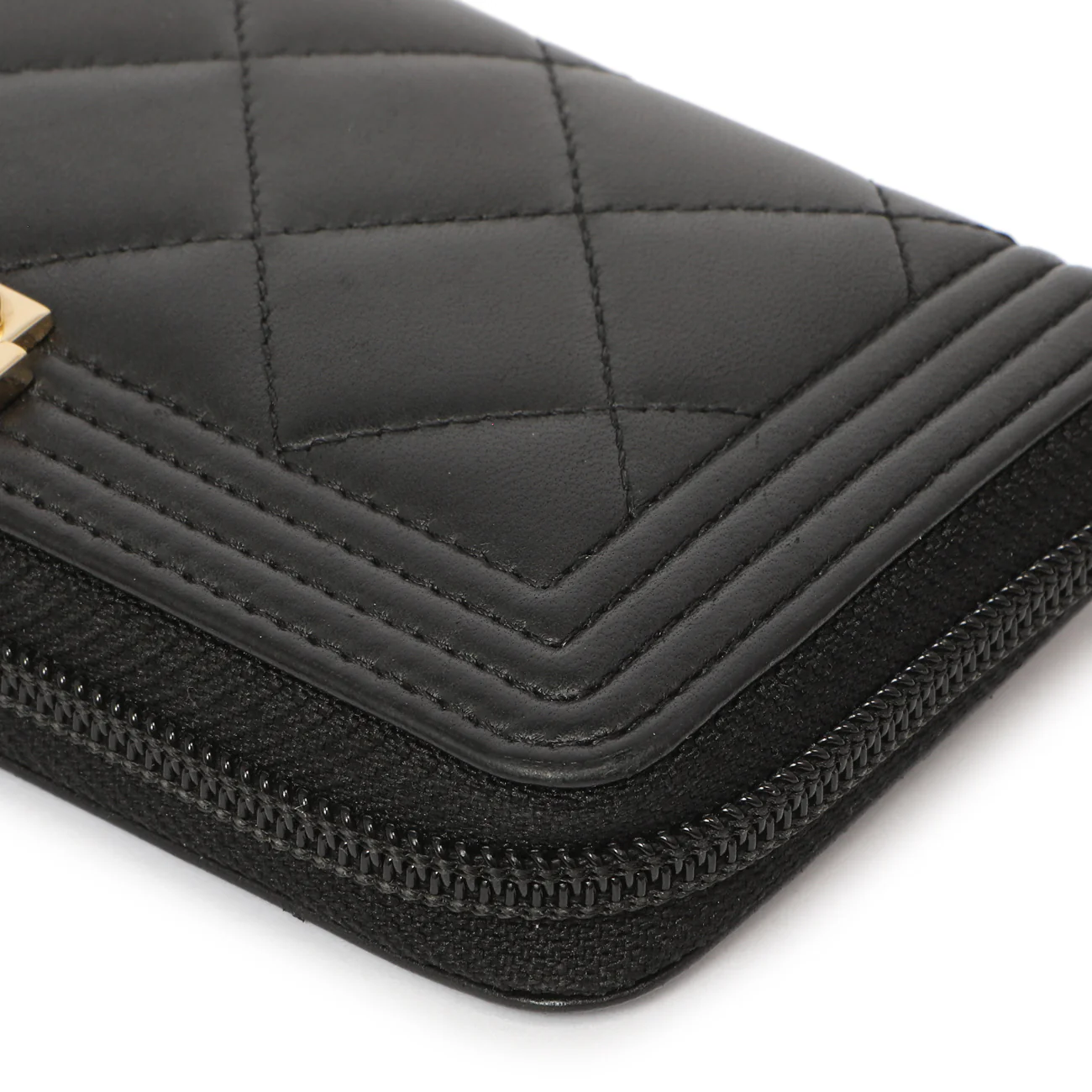 Chanel Black Quilted Lambskin Small Boy Zip Around Wallet - Image 9