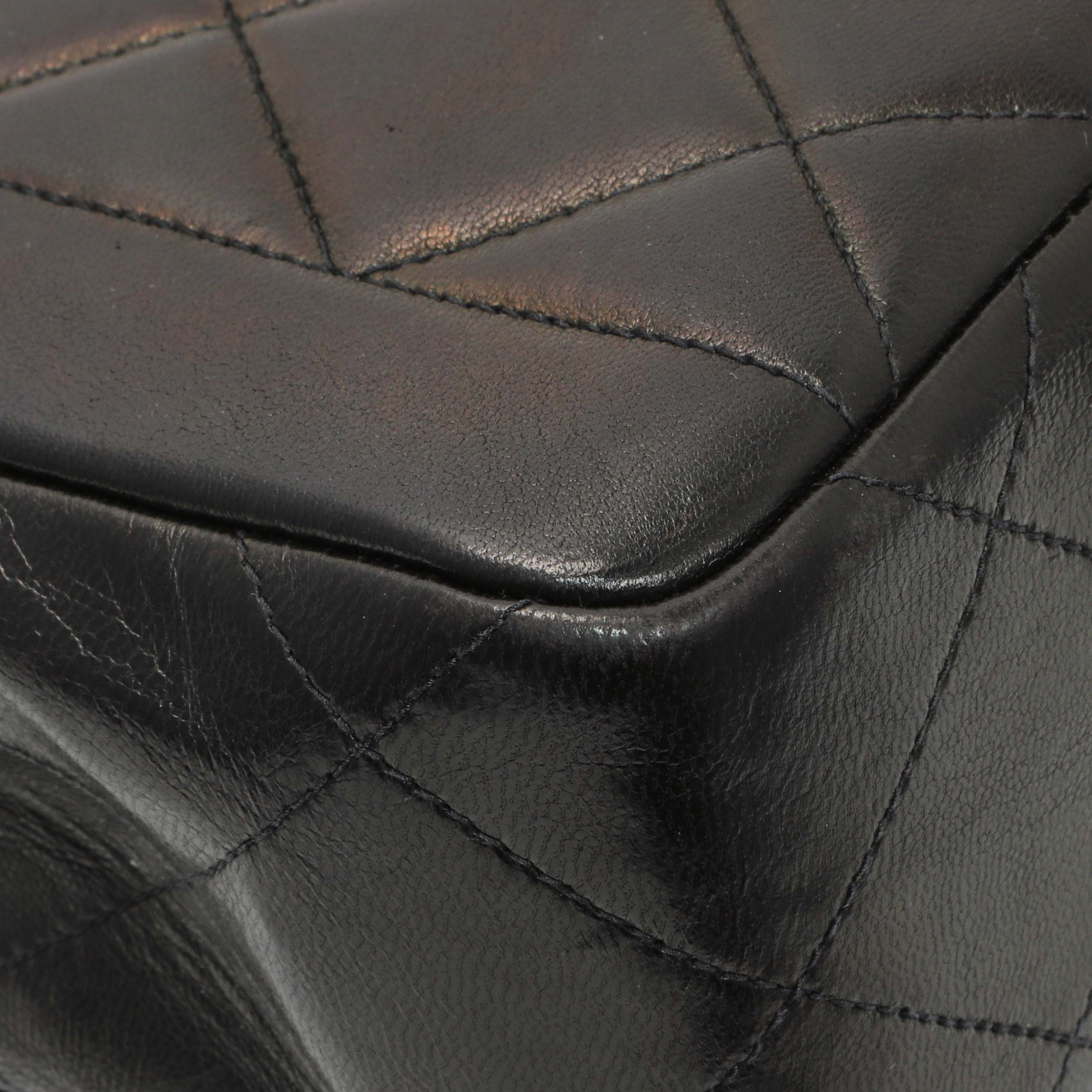 Chanel Black Quilted Lambskin Vintage CC Chain Flap - Image 7