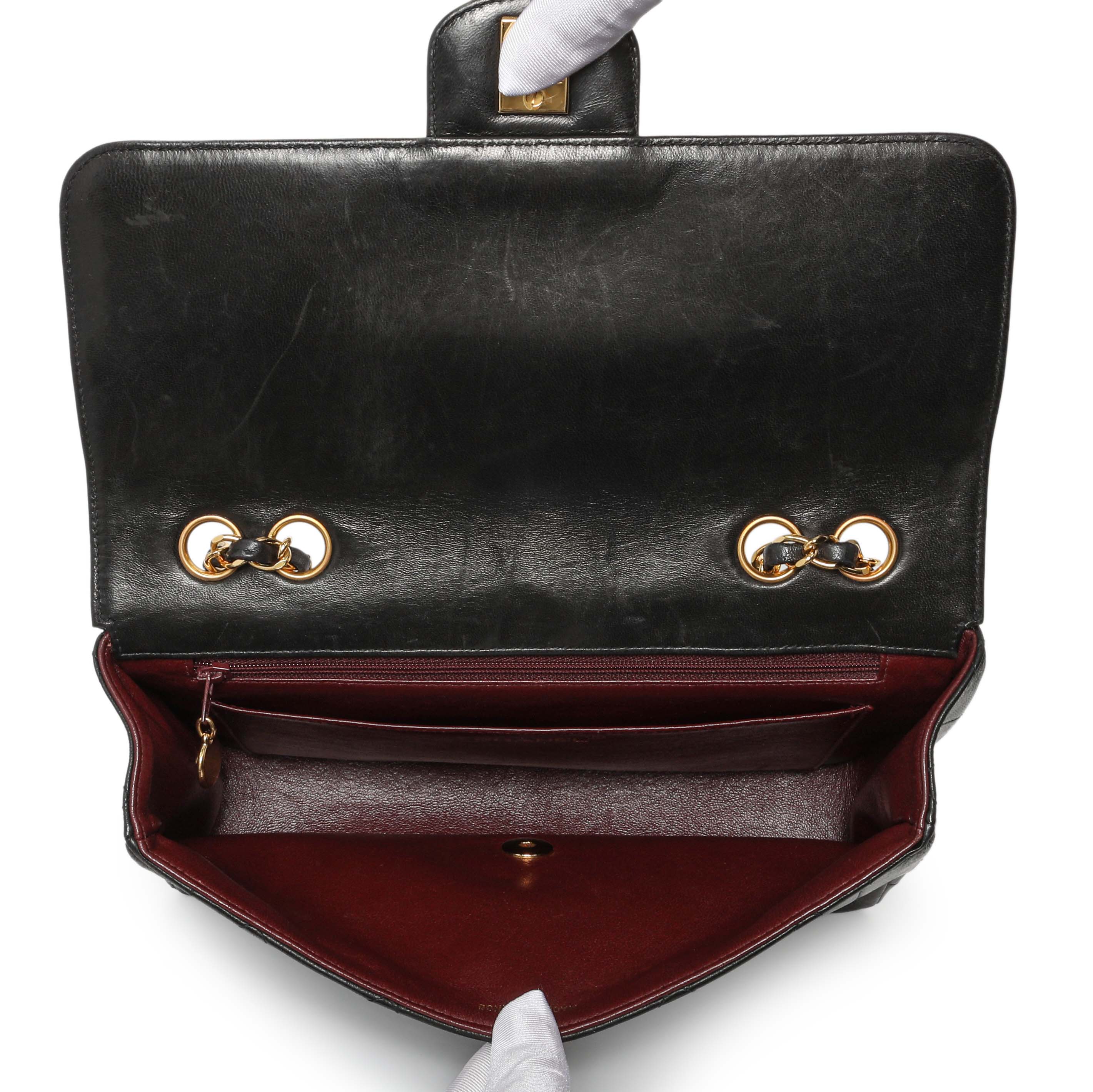 Chanel Black Quilted Lambskin Vintage CC Chain Flap - Image 8