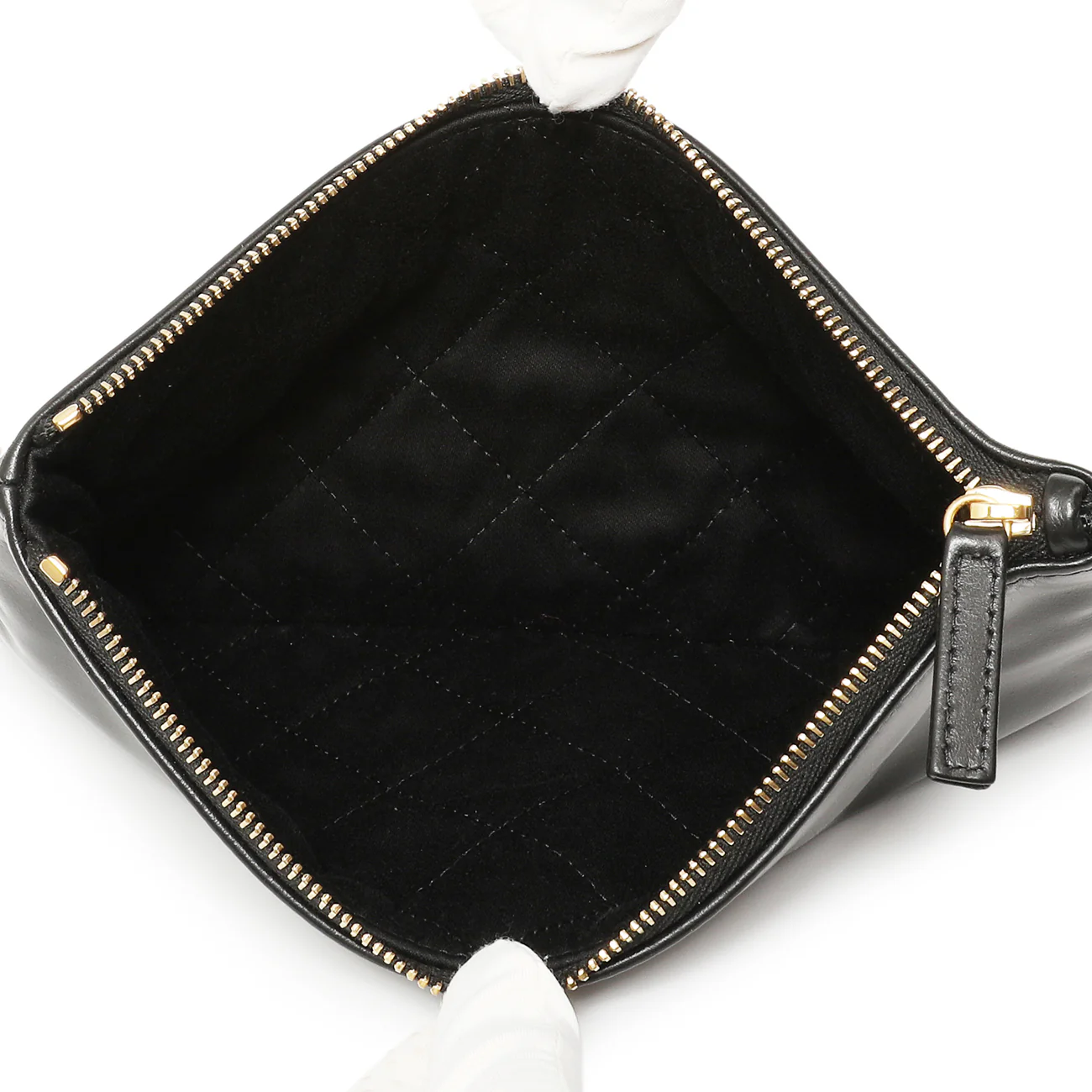 Chanel Black Quilted Shiny Calfskin Small 22 - Image 7
