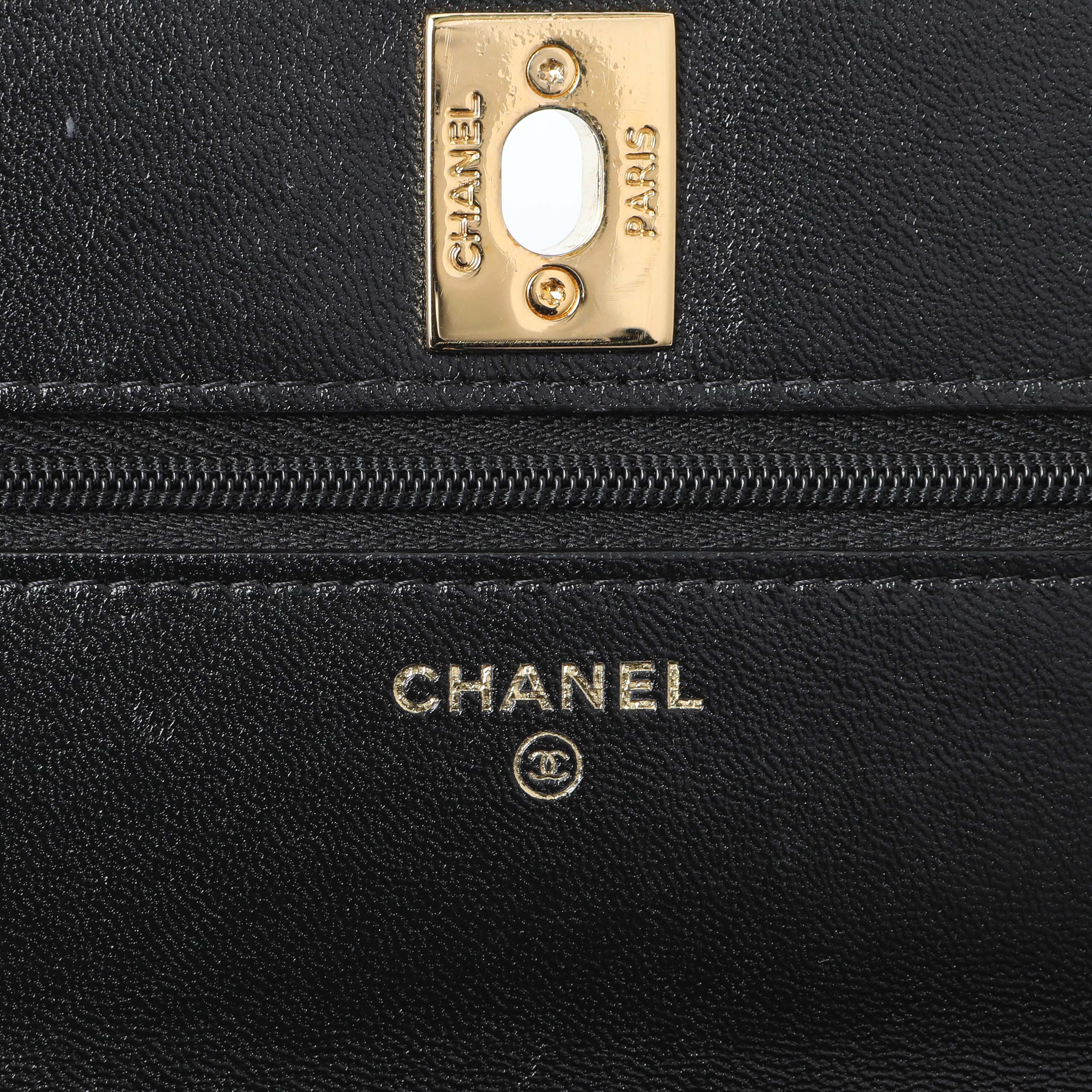 Chanel Black Quilted Shiny Lambskin Golden Links Wallet on Chain - Image 9