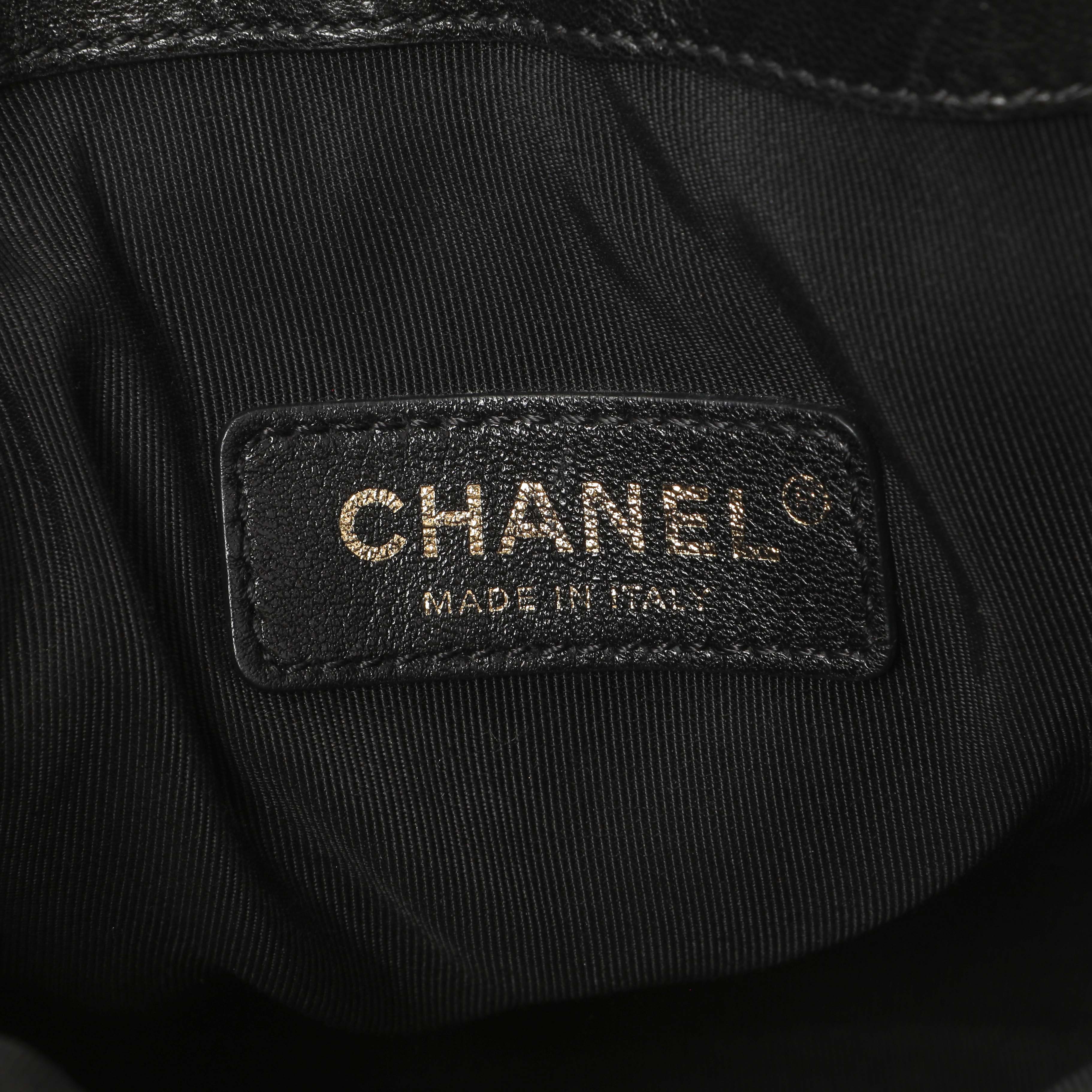 Chanel Black Sheepskin Chevron Quilted Drawstring Bag - Image 10