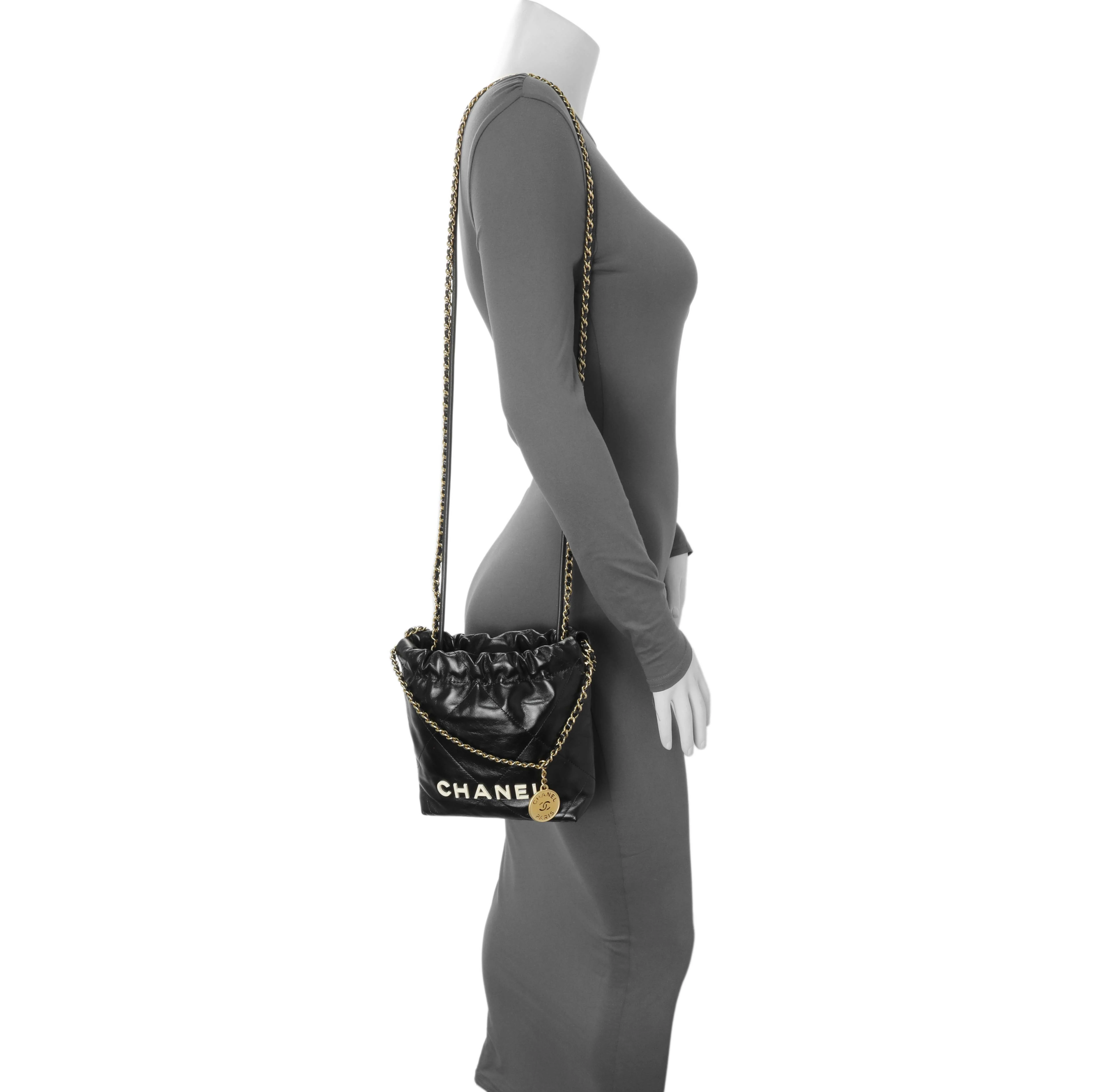 Chanel Black Shiny Calfskin Quilted Mini Chanel 22 - Image 7