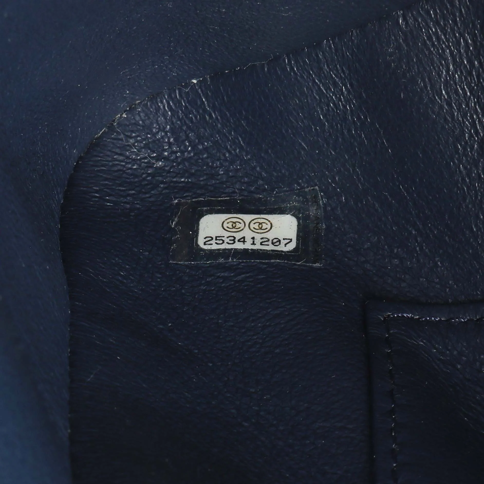 Chanel Blue Chevron Quilted Lambskin Medium Trendy CC Dual Handle Flap Bag - Image 10
