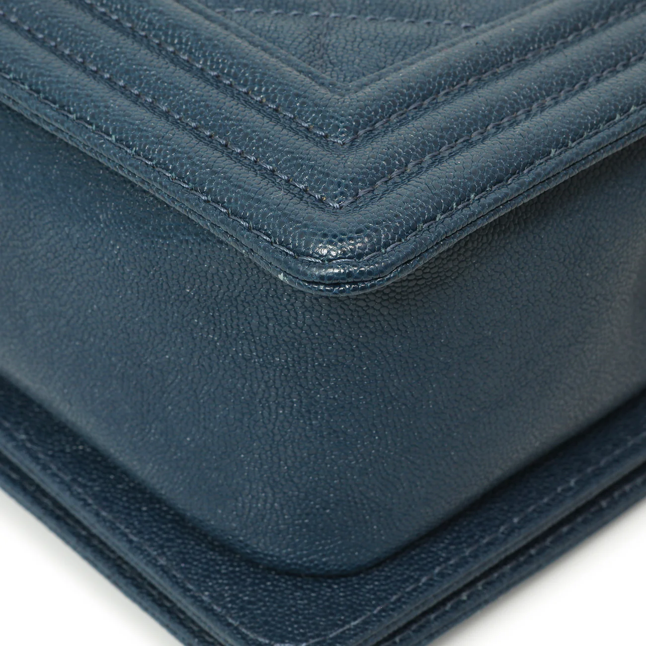 Chanel Blue Quilted Caviar New Medium Boy Bag - Image 7