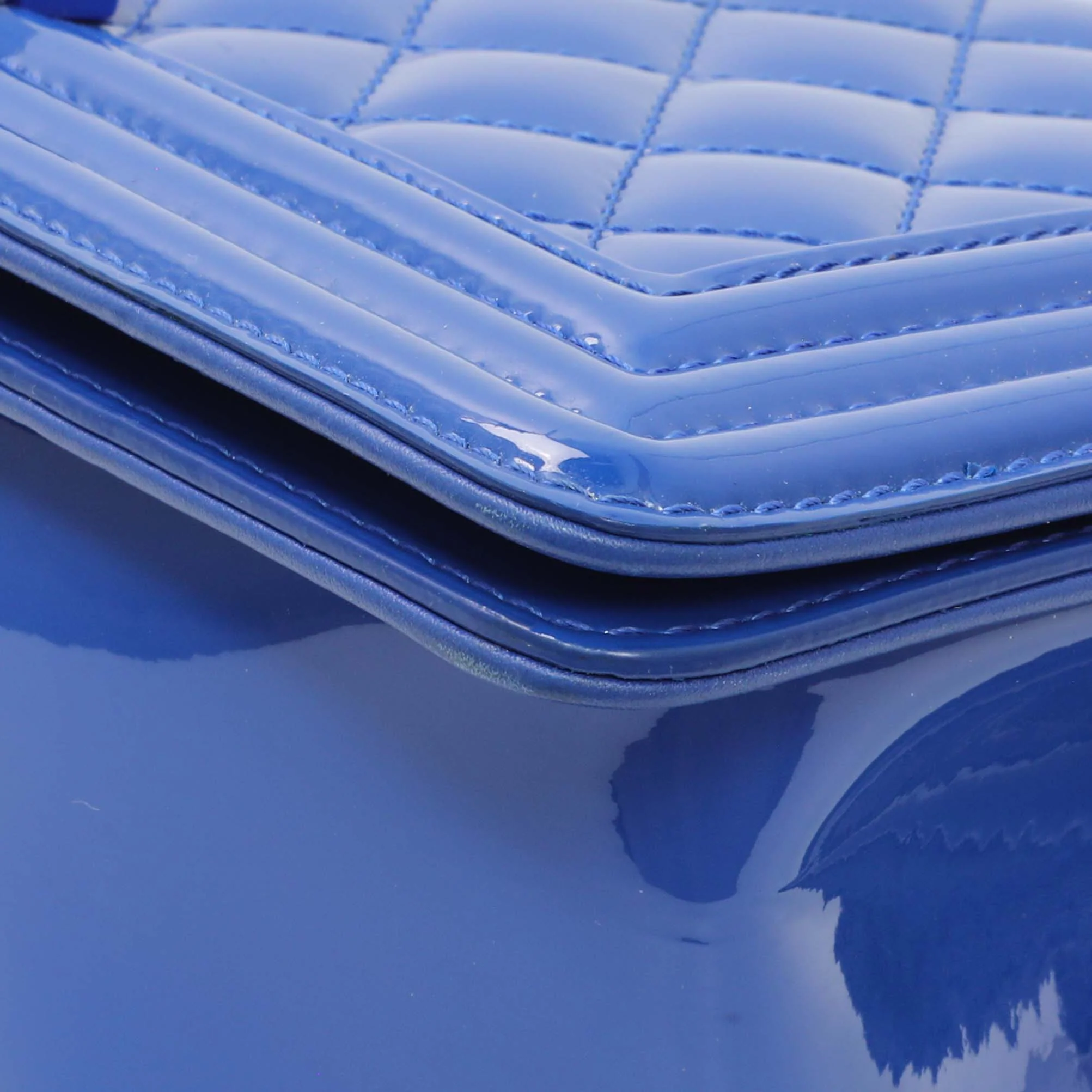 Chanel Blue Quilted Patent Medium Plexiglass Boy Flap - Image 5