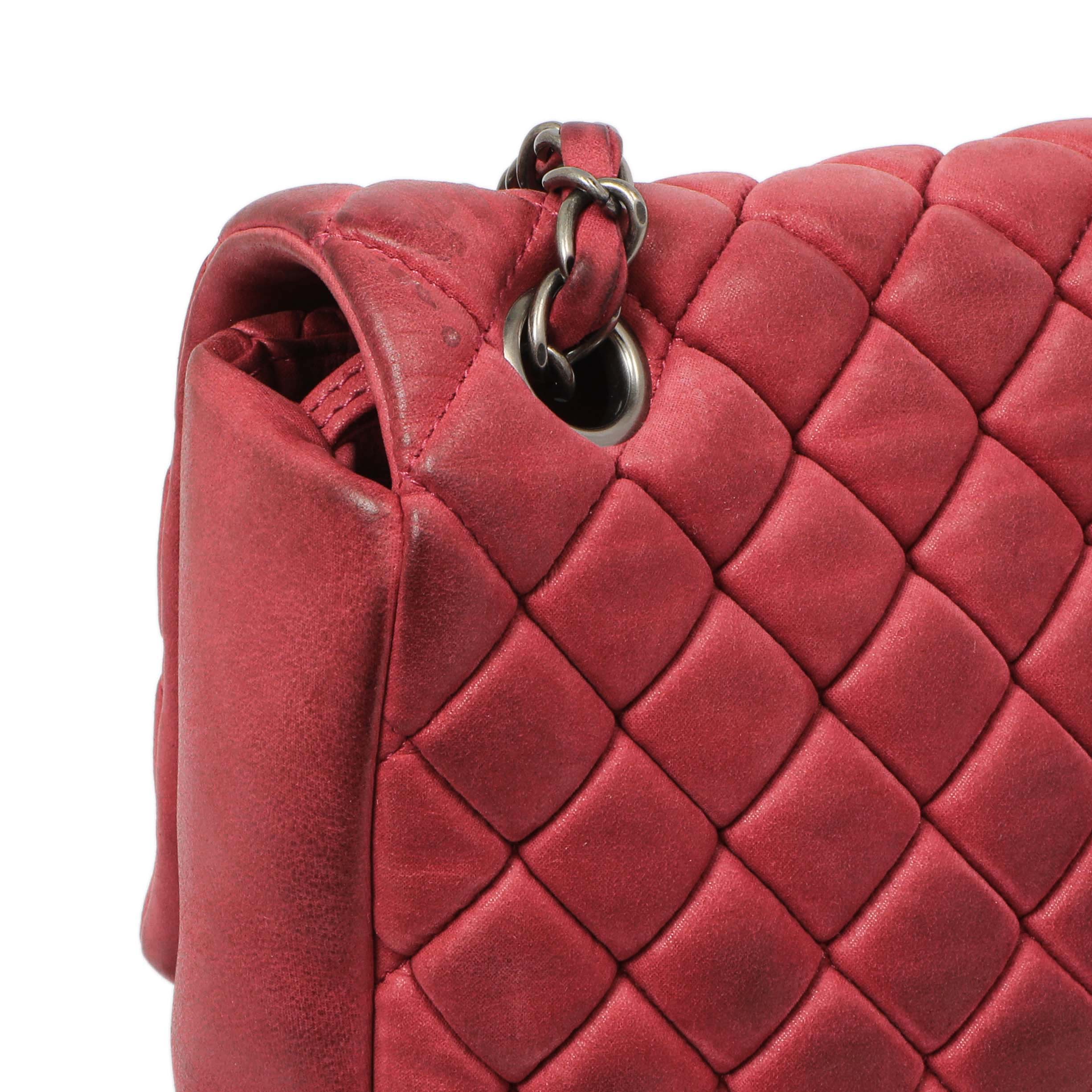 Chanel Burgundy Quilted Iridescent Calfskin Large New Bubble Flap - Image 14