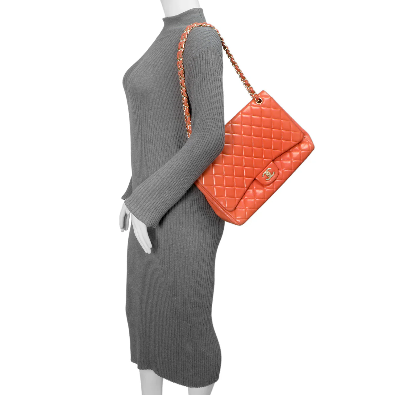 Chanel Coral Quilted Lambskin Maxi Classic Single Flap - Image 15