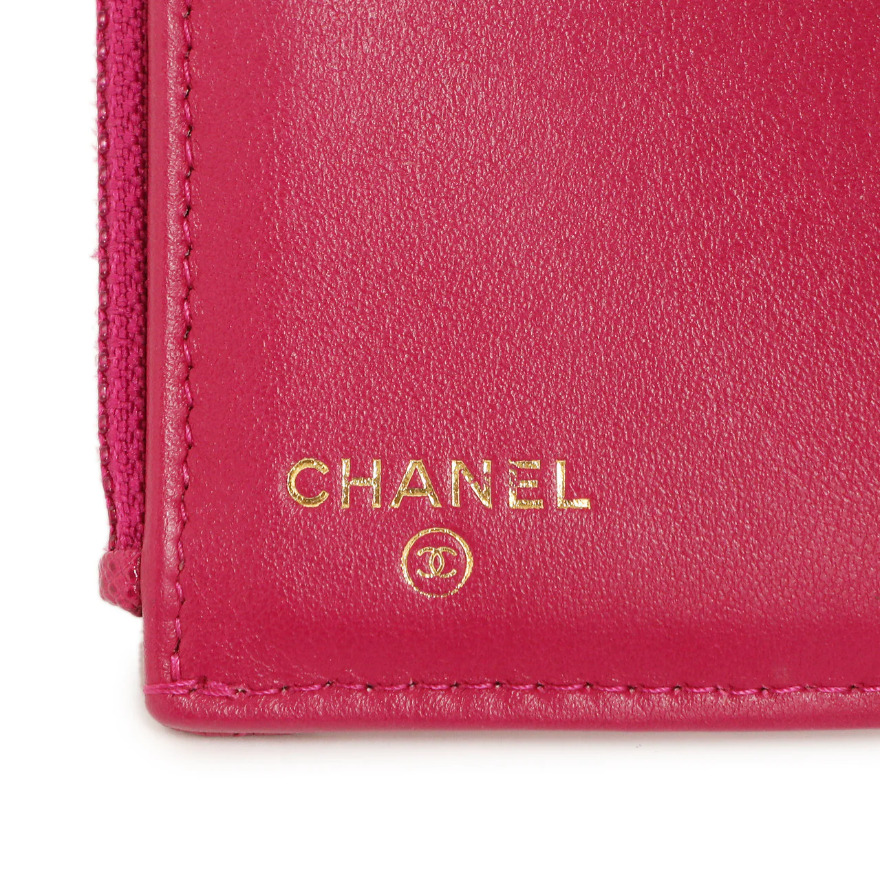 Chanel Fuchsia Quilted Caviar Boy Compact Wallet - Image 11