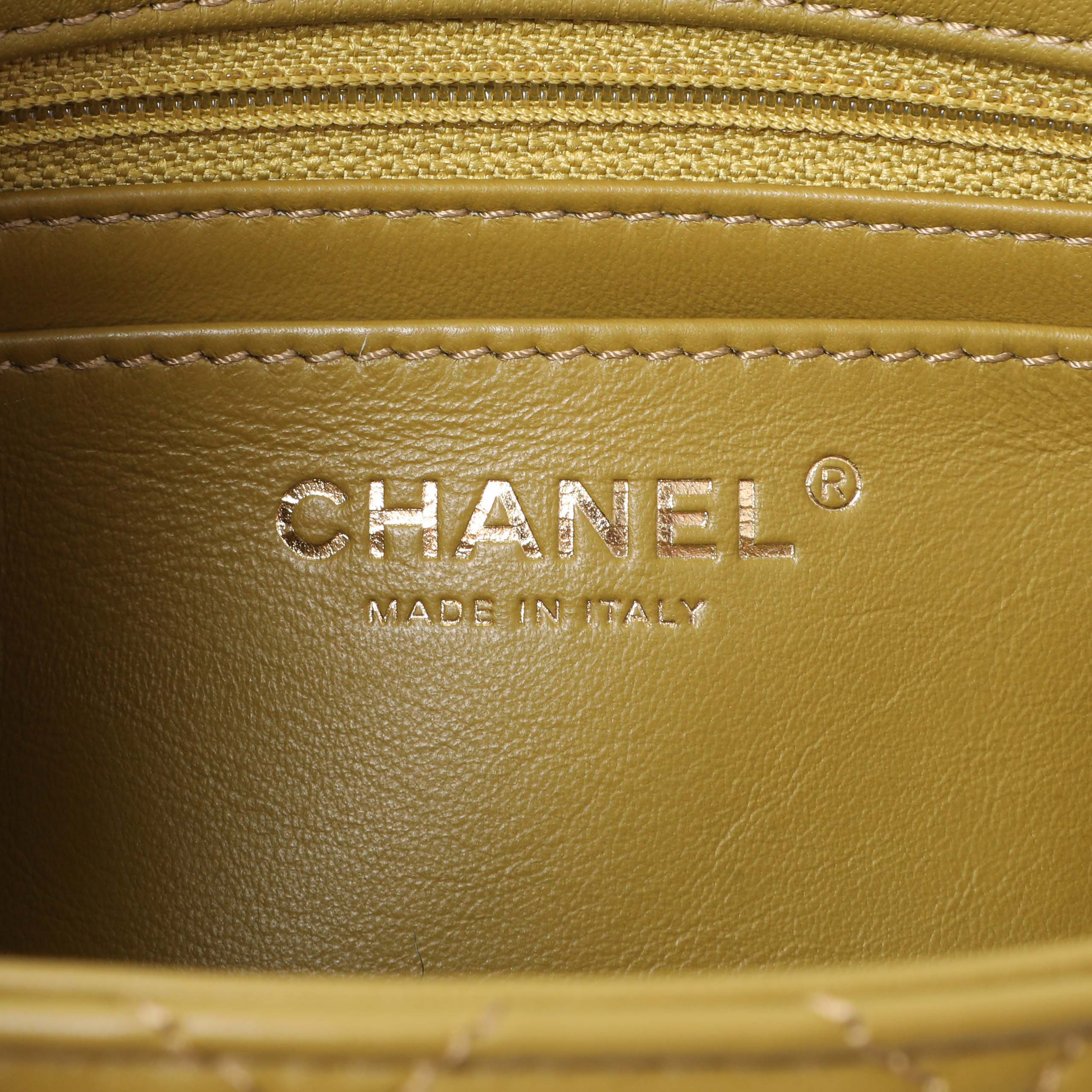 Chanel Green Quilted Lambskin Mini Pearl Crush Flap - Image 5