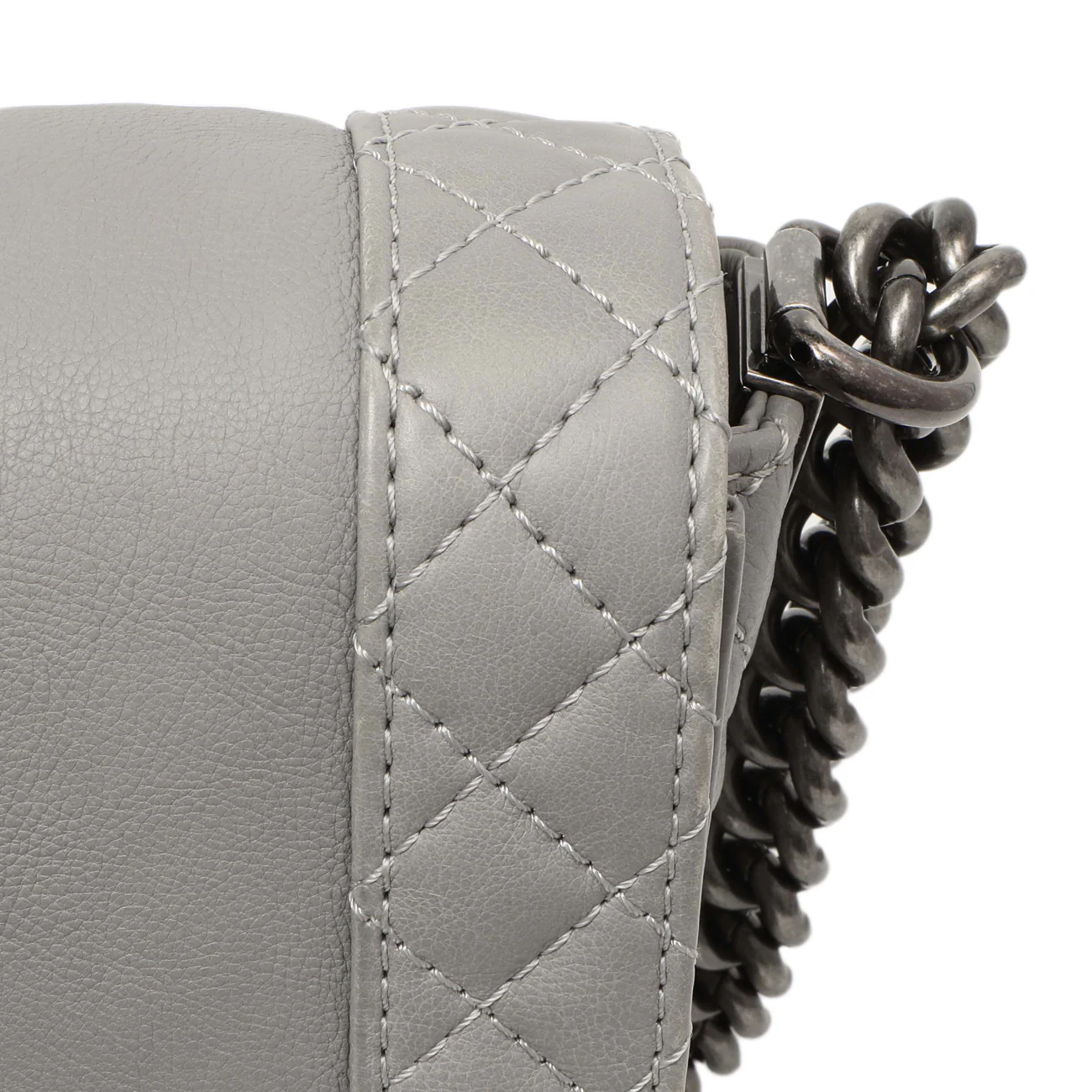 Chanel Grey Calfskin New Medium Boy Reverso Flap - Image 12