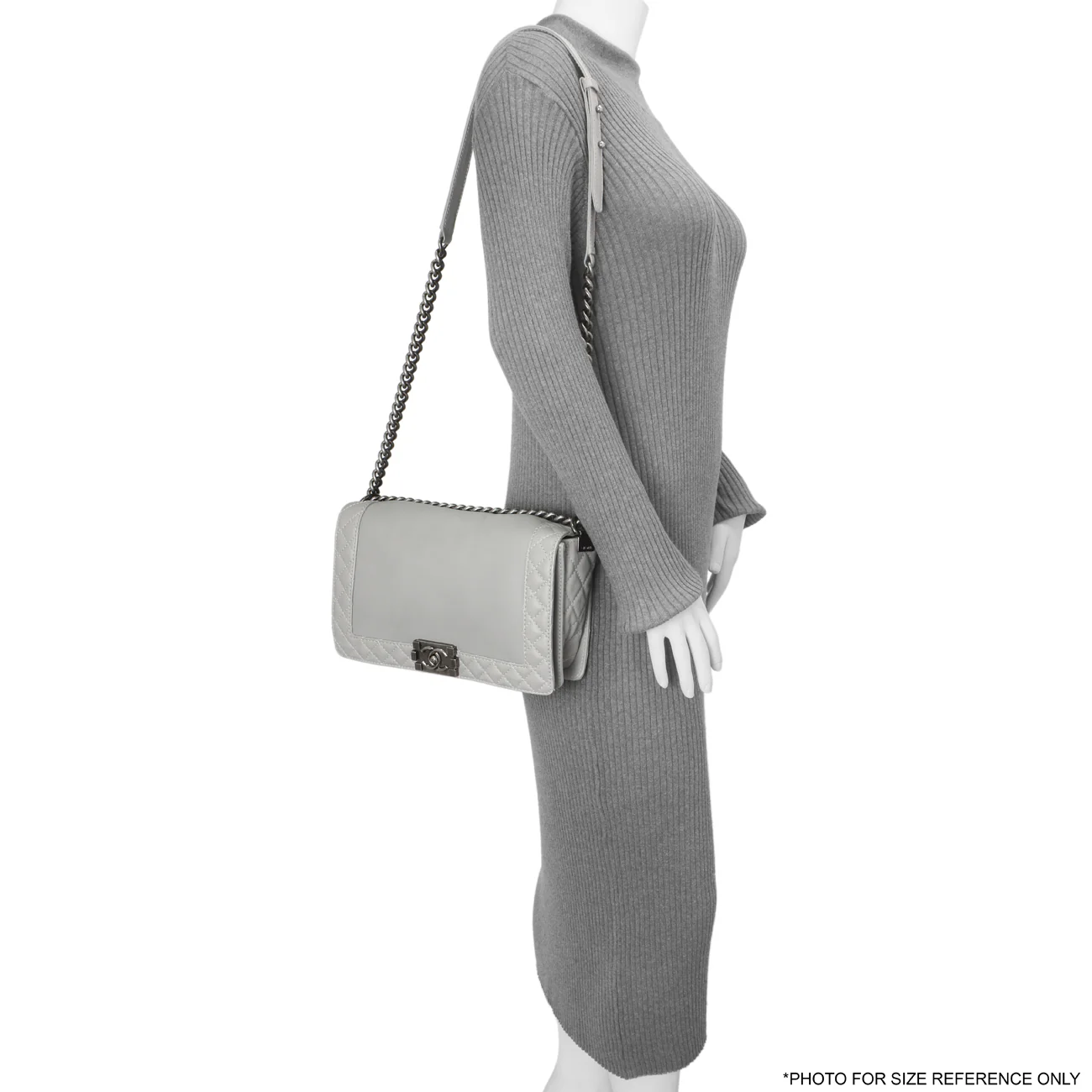 Chanel Grey Calfskin New Medium Boy Reverso Flap - Image 13