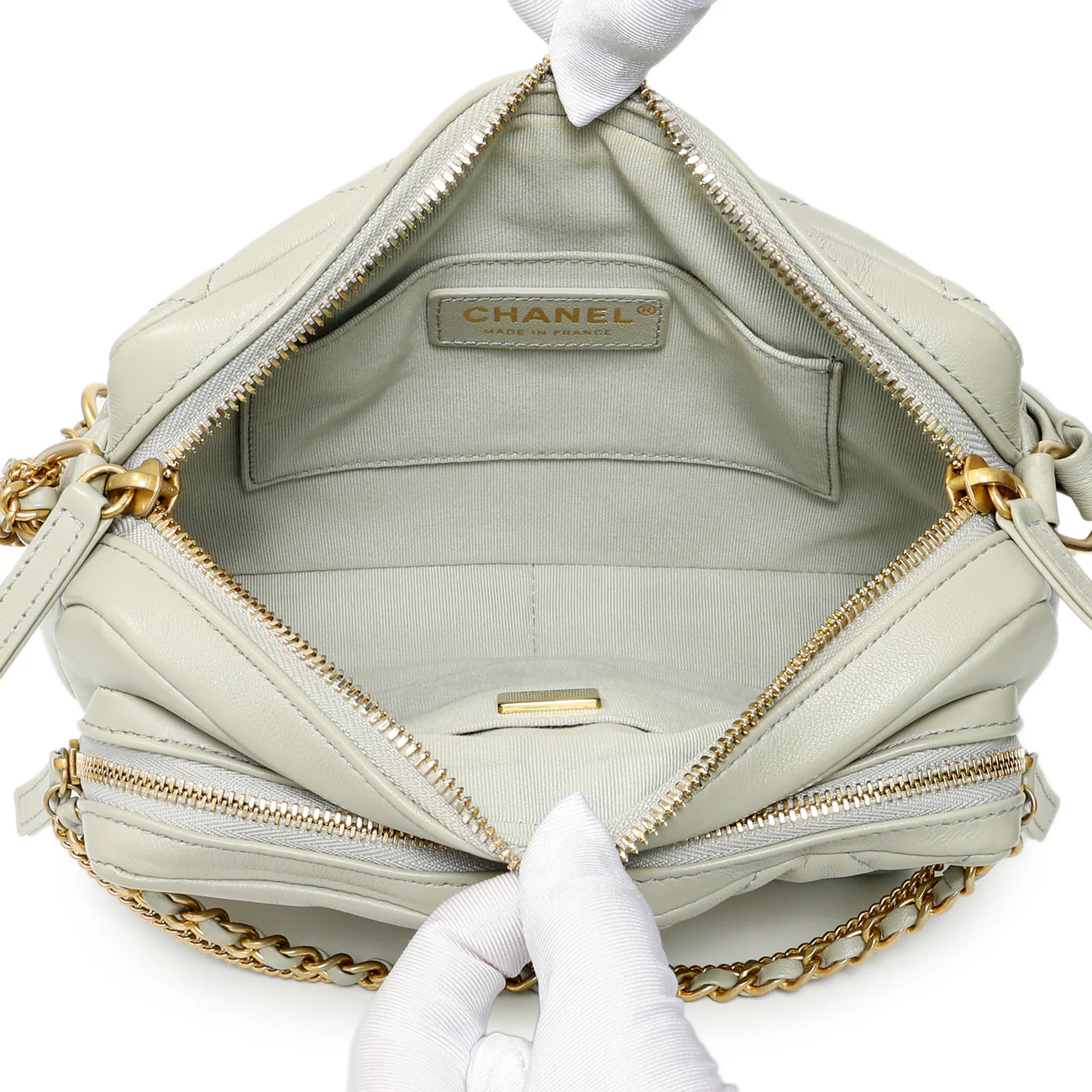 Chanel Grey Quilted Calfskin Small Camera Case - Image 5