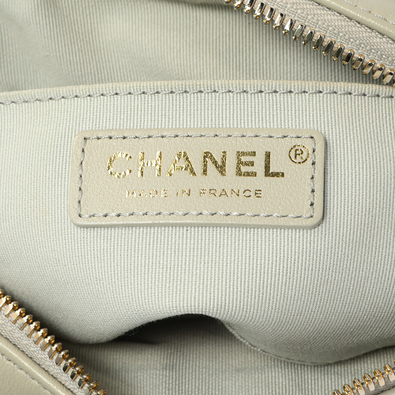 Chanel Grey Quilted Calfskin Small Camera Case - Image 6