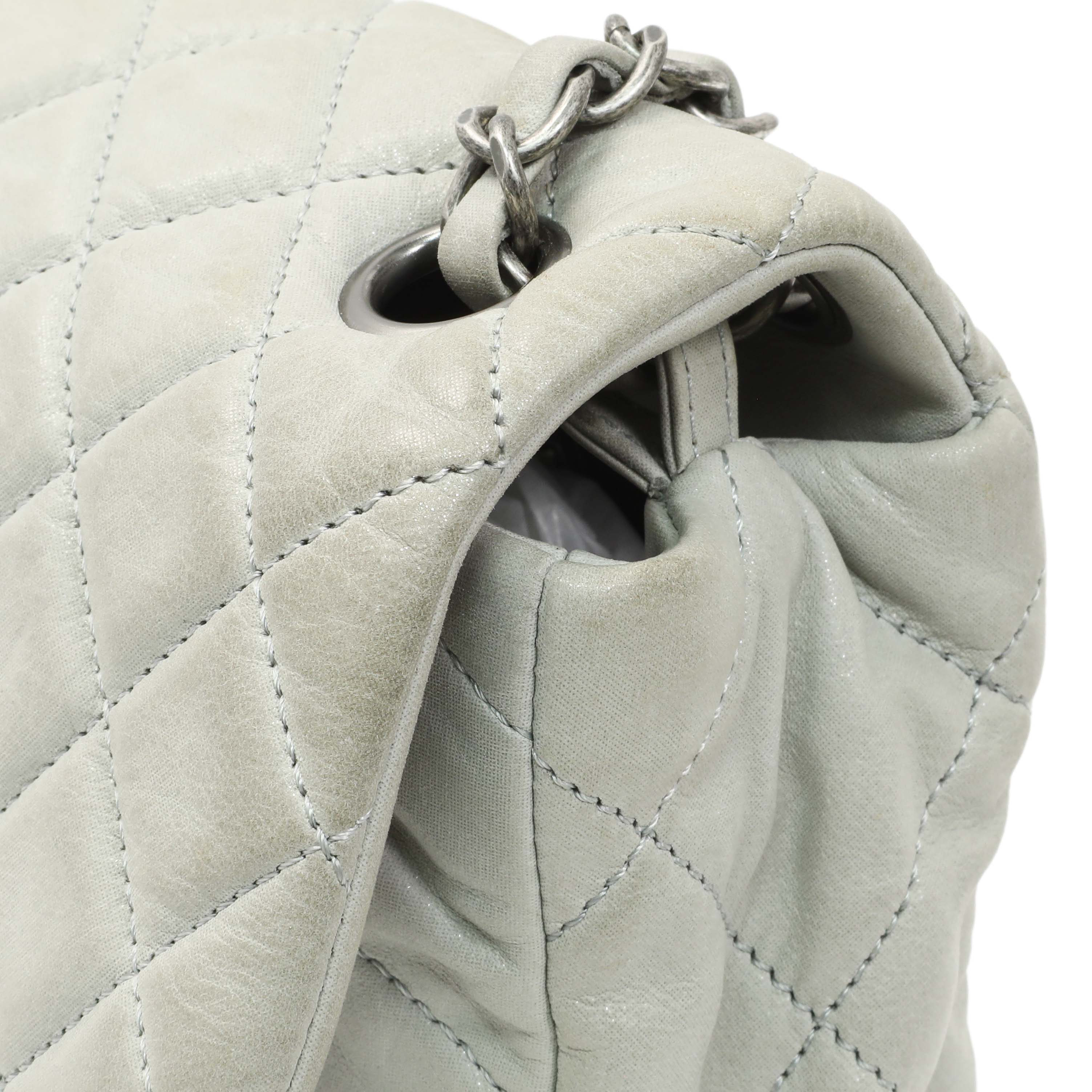 Chanel Grey Quilted Iridescent Calfskin Leather Chic Quilt Flap Bag - Image 11