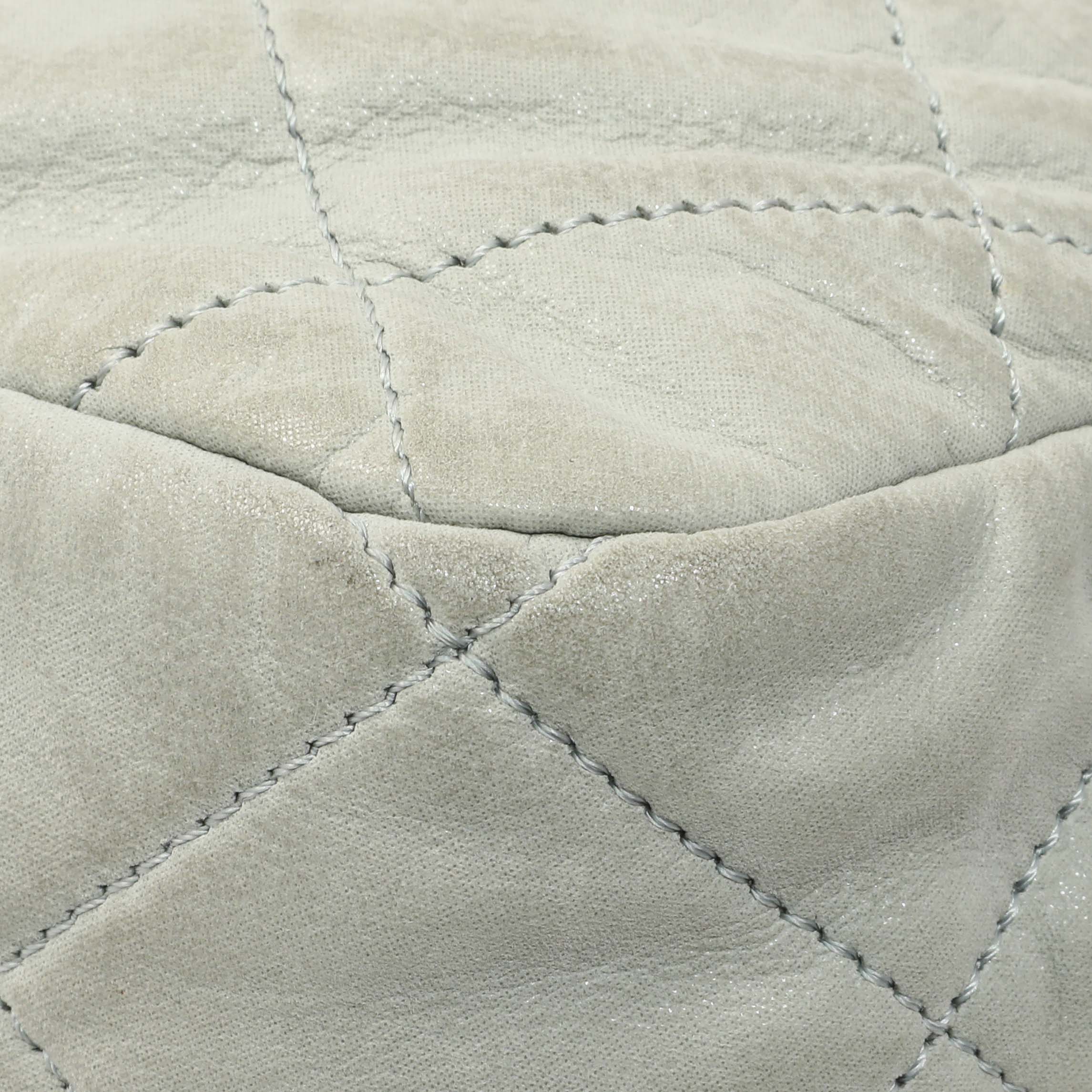 Chanel Grey Quilted Iridescent Calfskin Leather Chic Quilt Flap Bag - Image 7