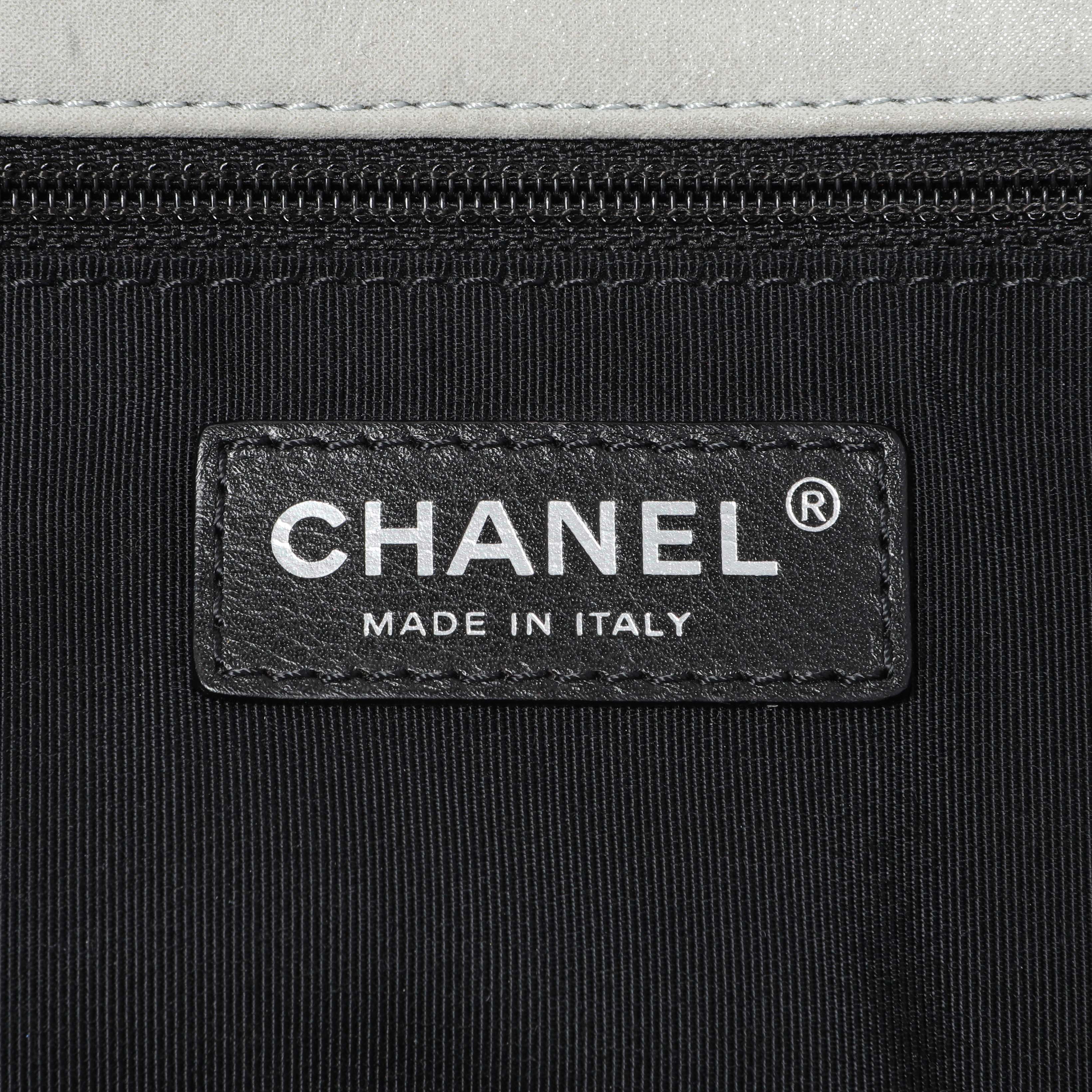 Chanel Grey Quilted Iridescent Calfskin Leather Chic Quilt Flap Bag - Image 9