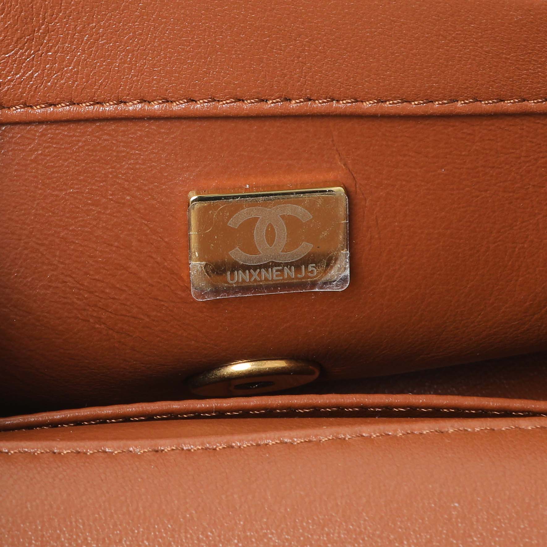 Chanel Light Brown Lambskin Wenge Quilted Mini Fashion Wood Square Flap - Image 6