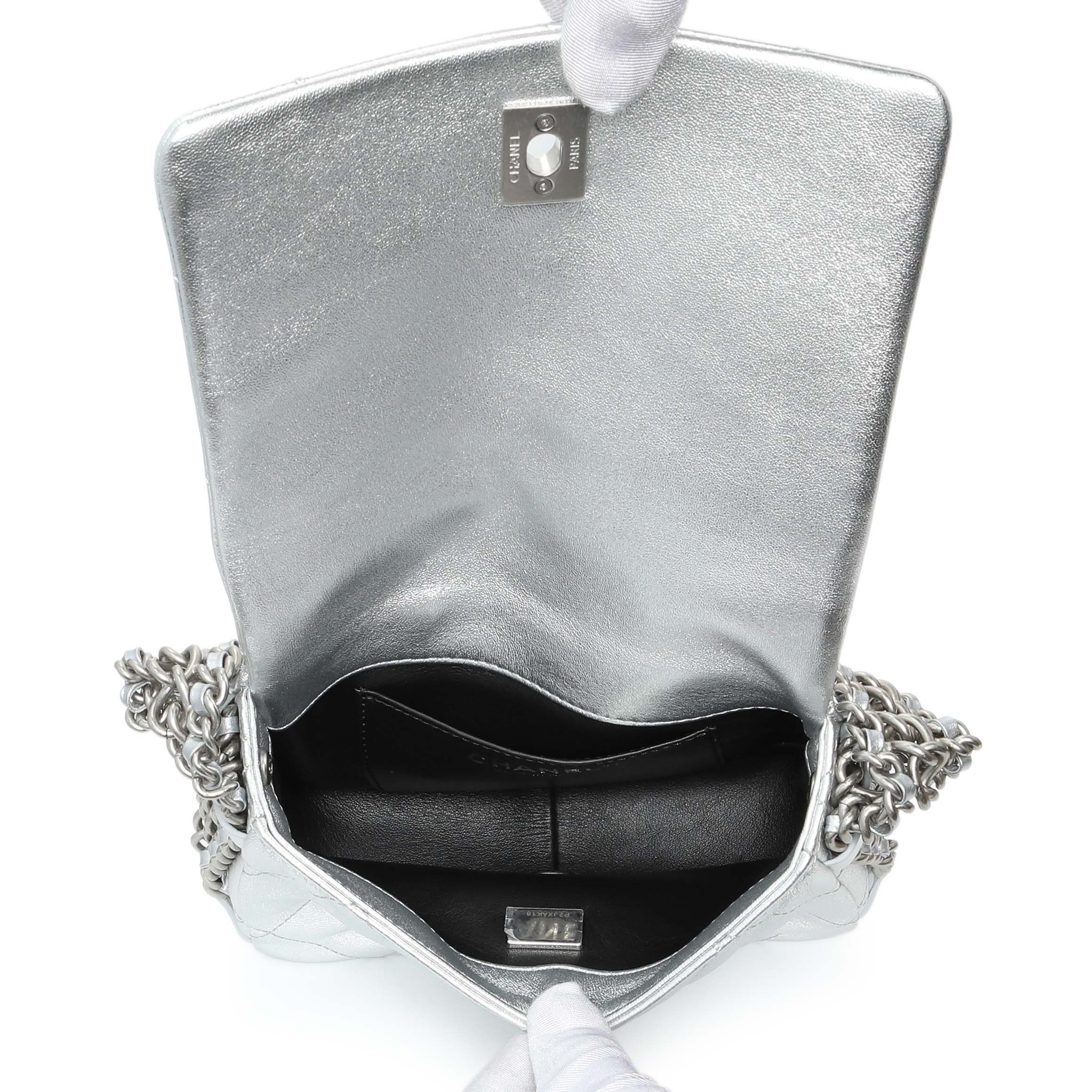 Chanel Mini Chain Rows Flap Bag - Image 4