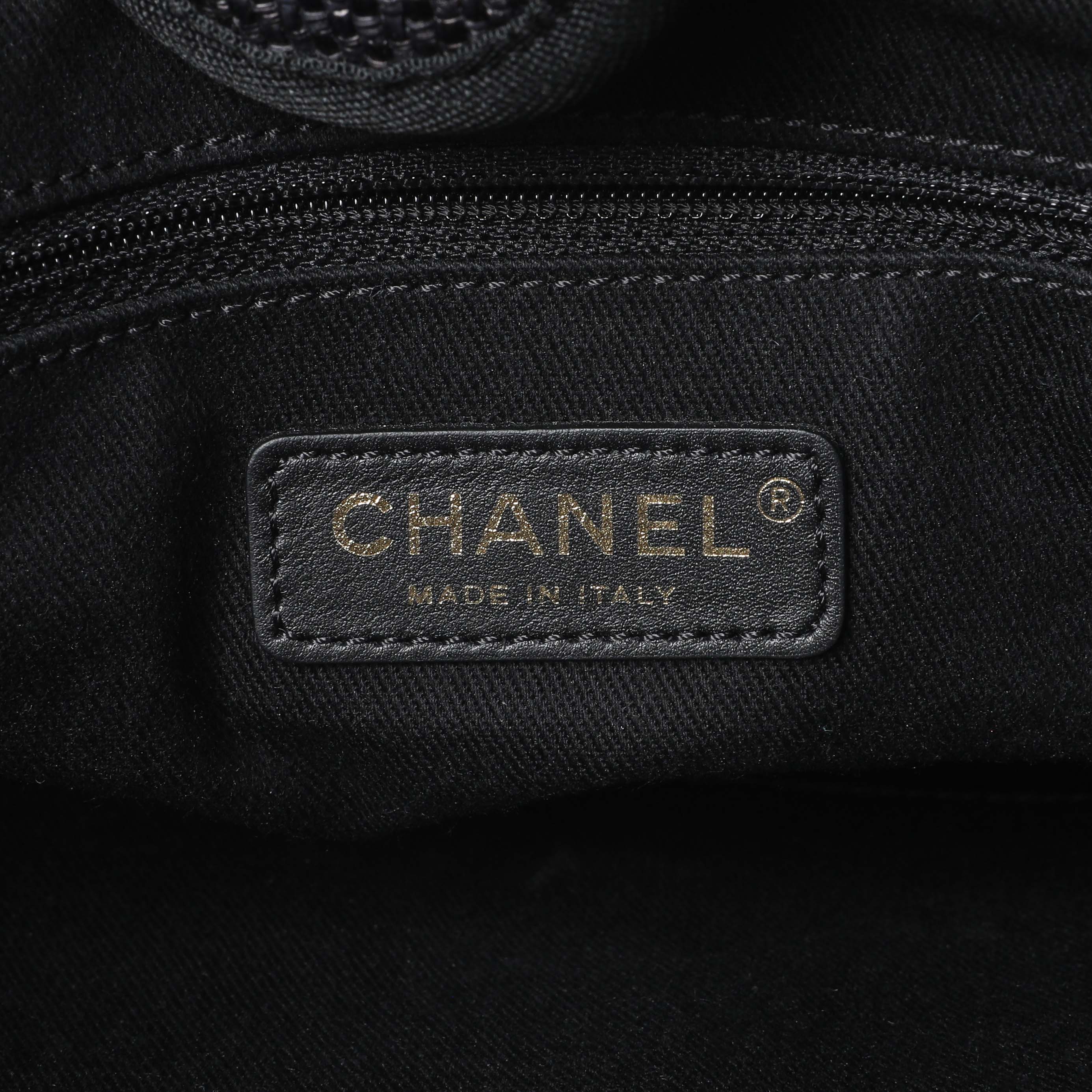 Chanel Mini Raffia Deauville Shopping Bag - Image 9