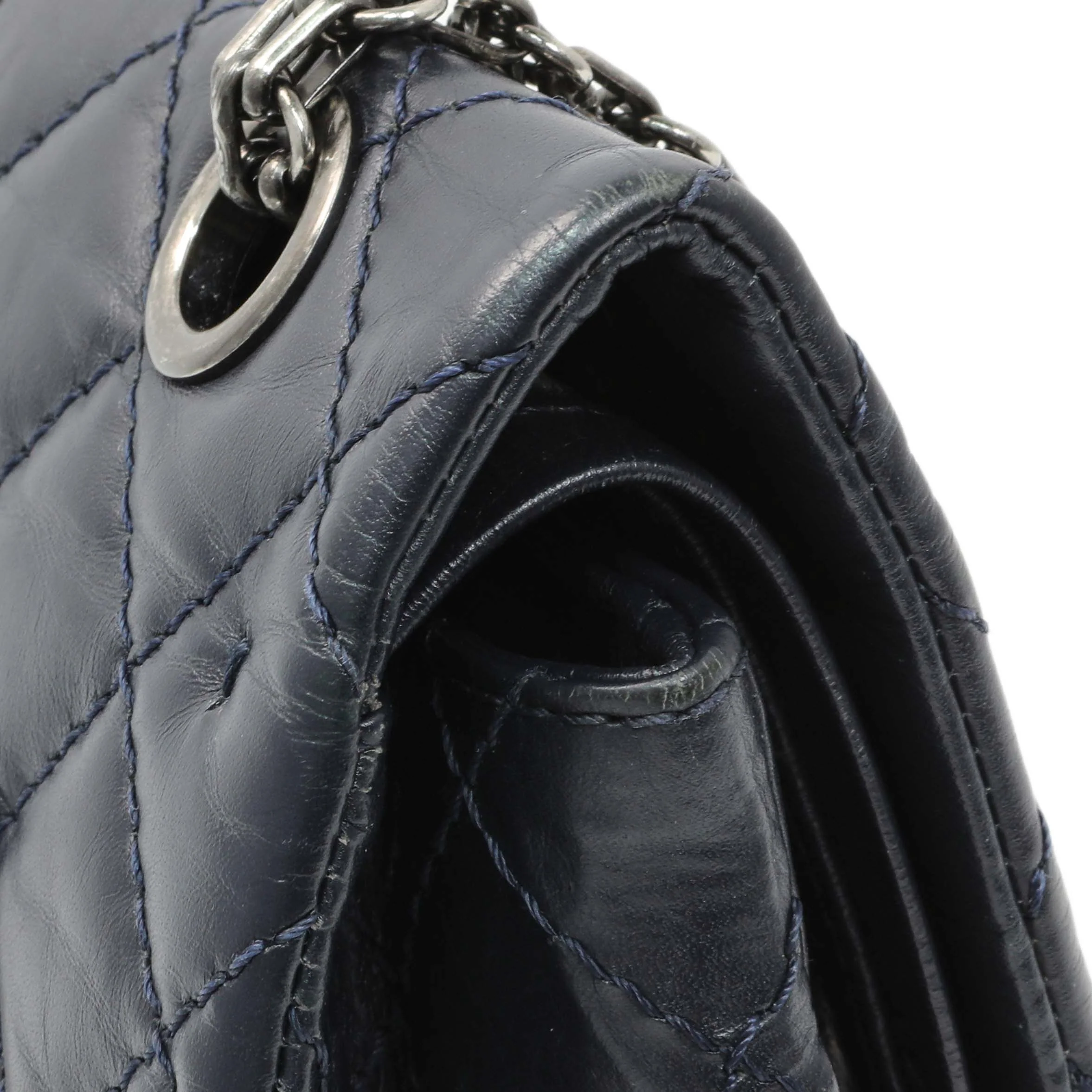 Chanel Navy Quilted Aged Calfskin 2.55 Reissue 225 Flap - Image 9