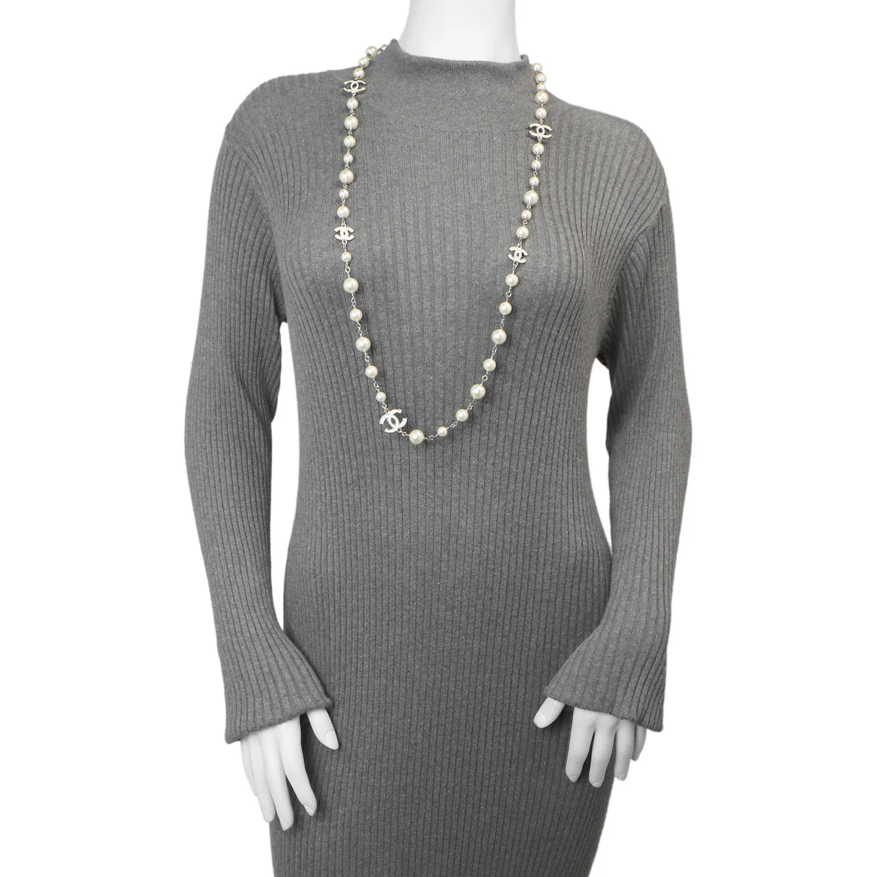 Chanel Pearl Crystal CC Long Necklace - Image 4
