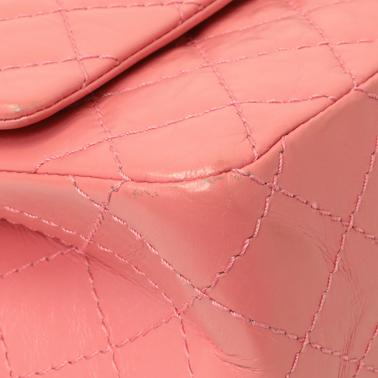 Chanel Pink Quilted Aged Calfskin Reissue 225 Flap - Image 4