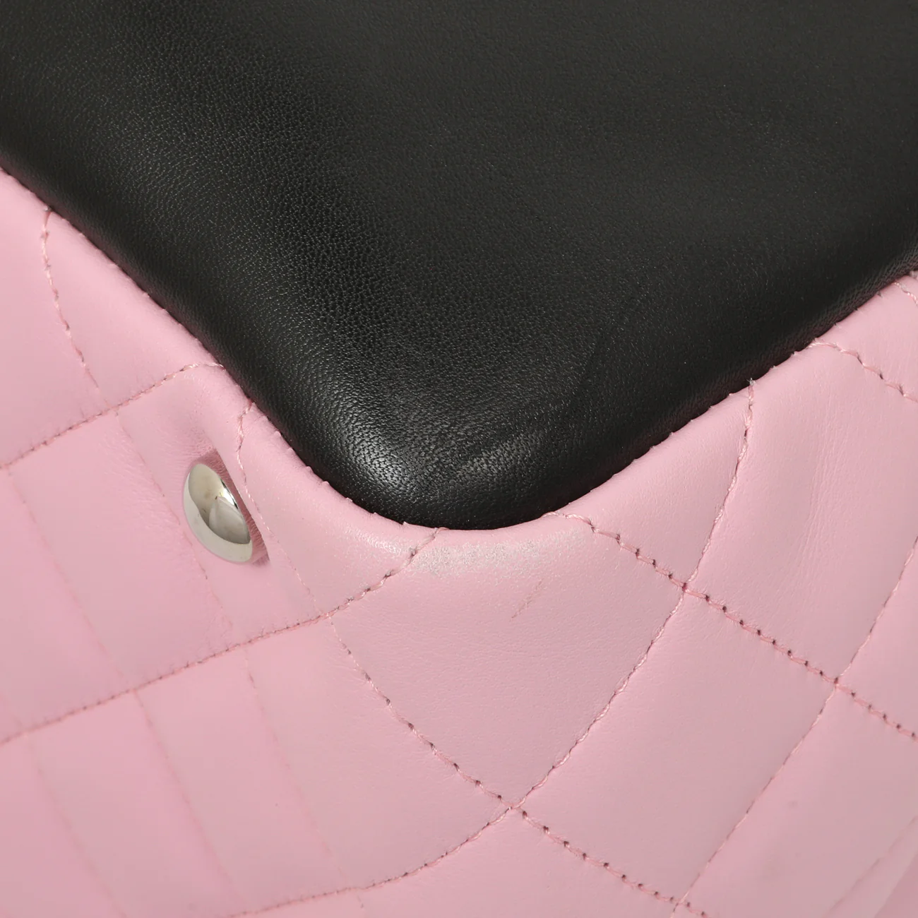 Chanel Pink Quilted Calfskin Large Cambon Bowler - Image 5
