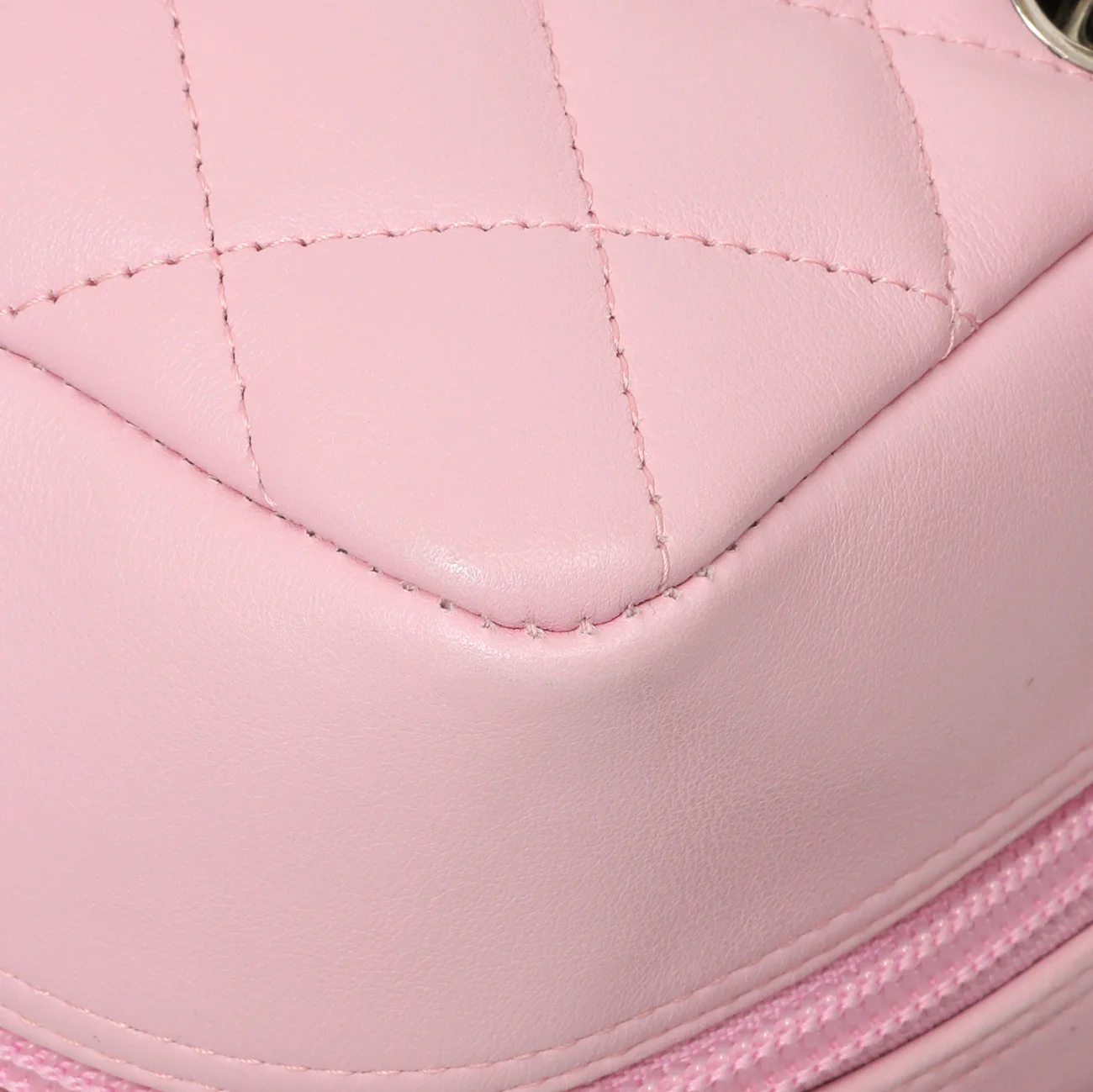 Chanel Pink Quilted Calfskin Large Cambon Bowler - Image 9