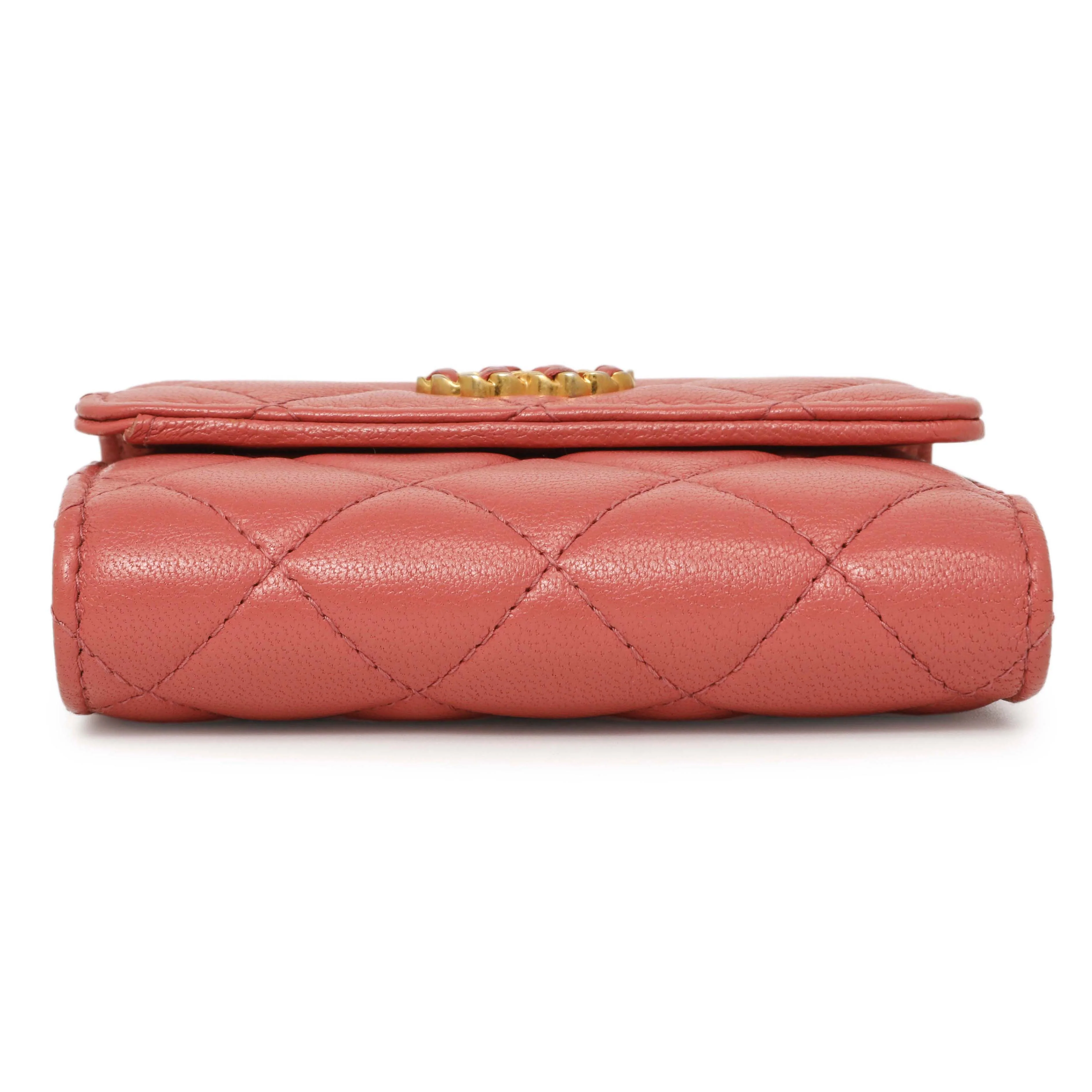 Chanel Pink Quilted Lambskin 19 Small Flap Wallet - Image 3