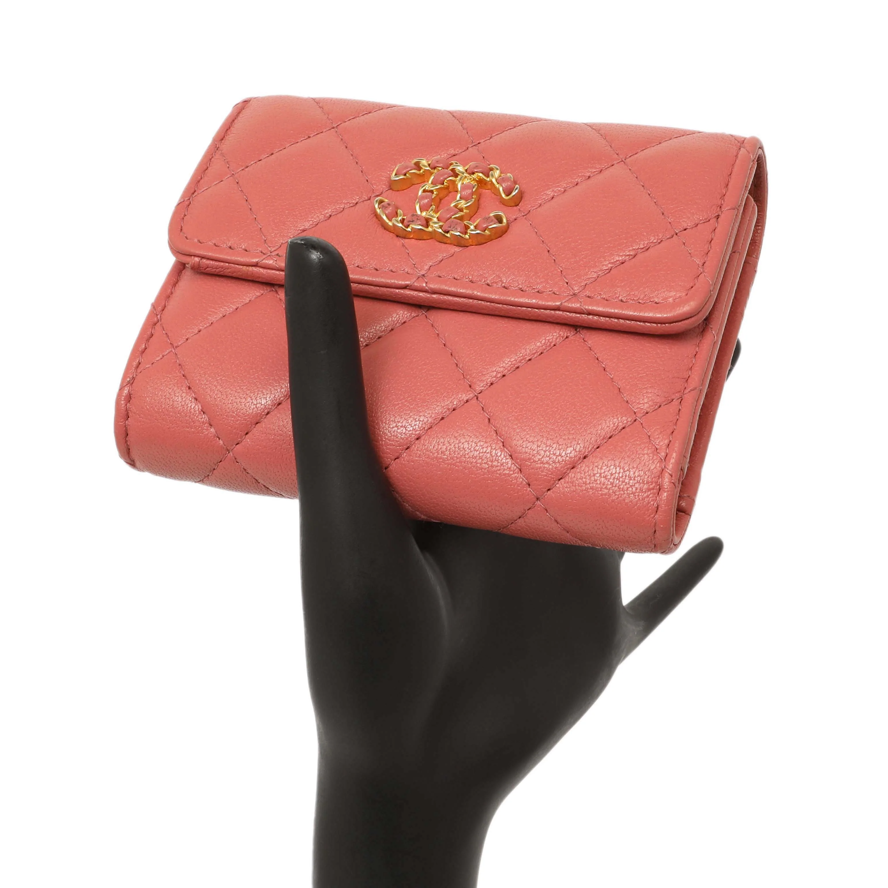 Chanel Pink Quilted Lambskin 19 Small Flap Wallet - Image 7