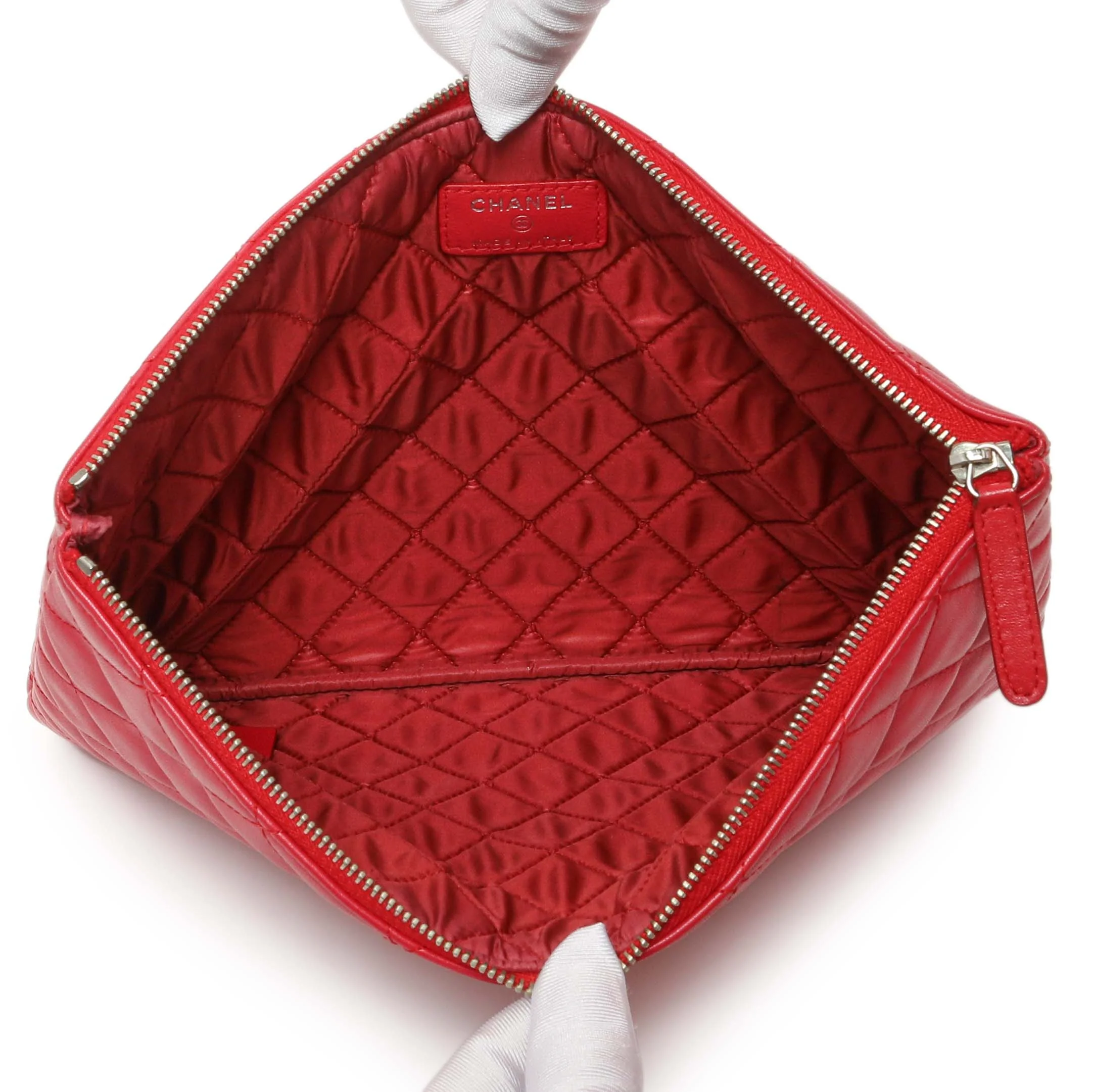 Chanel Pink Quilted Lambskin Medium Cosmetic Case - Image 10