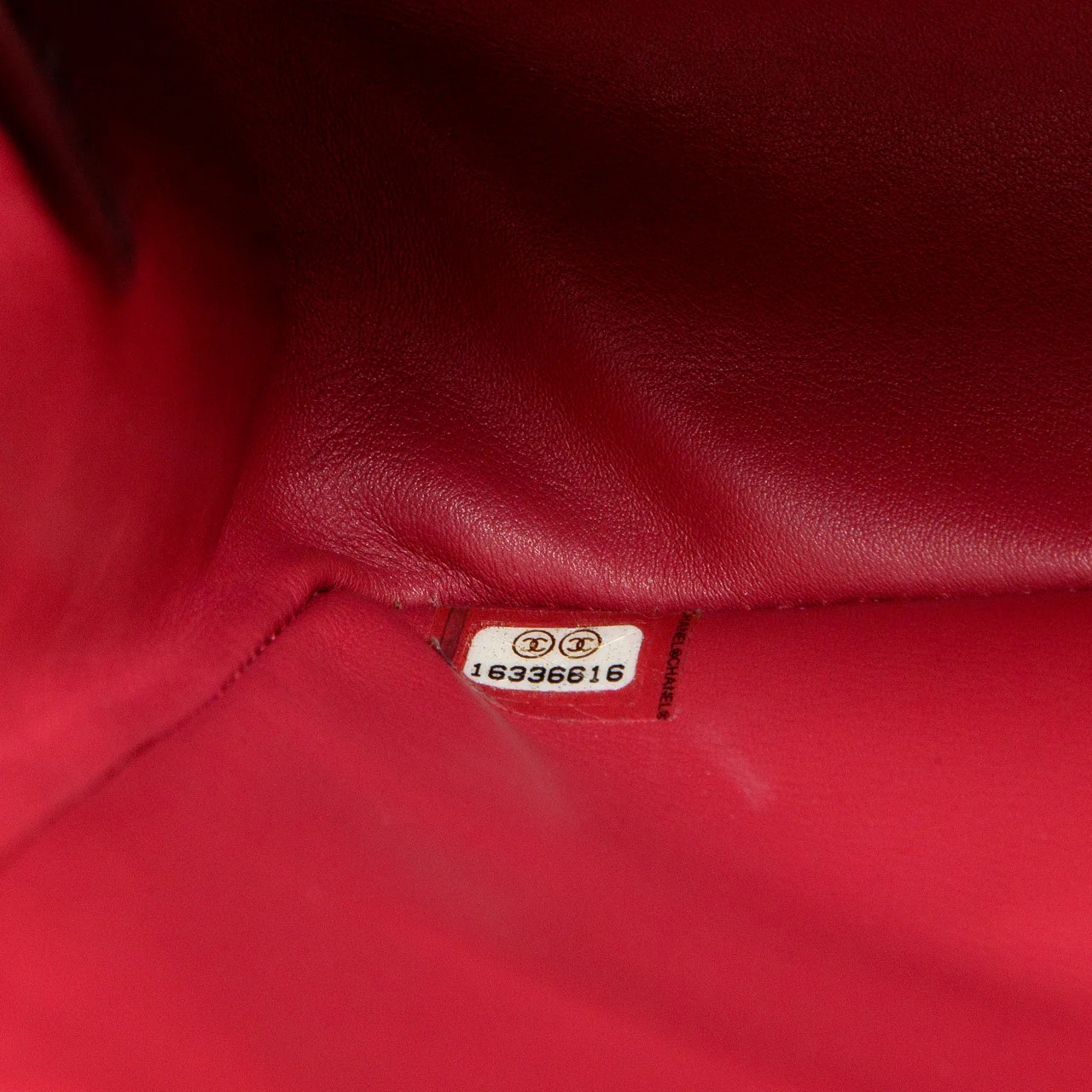 Chanel  Red Alligator Reissue 2.55 Double Flap 226 - Image 14
