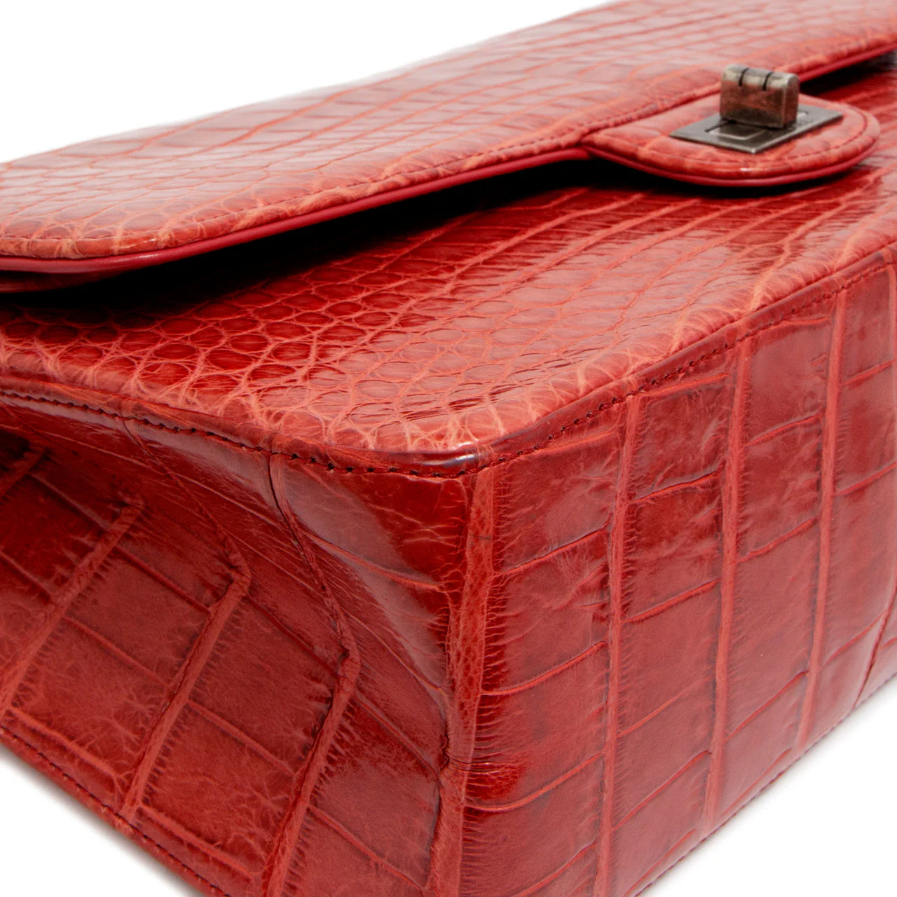Chanel  Red Alligator Reissue 2.55 Double Flap 226 - Image 6